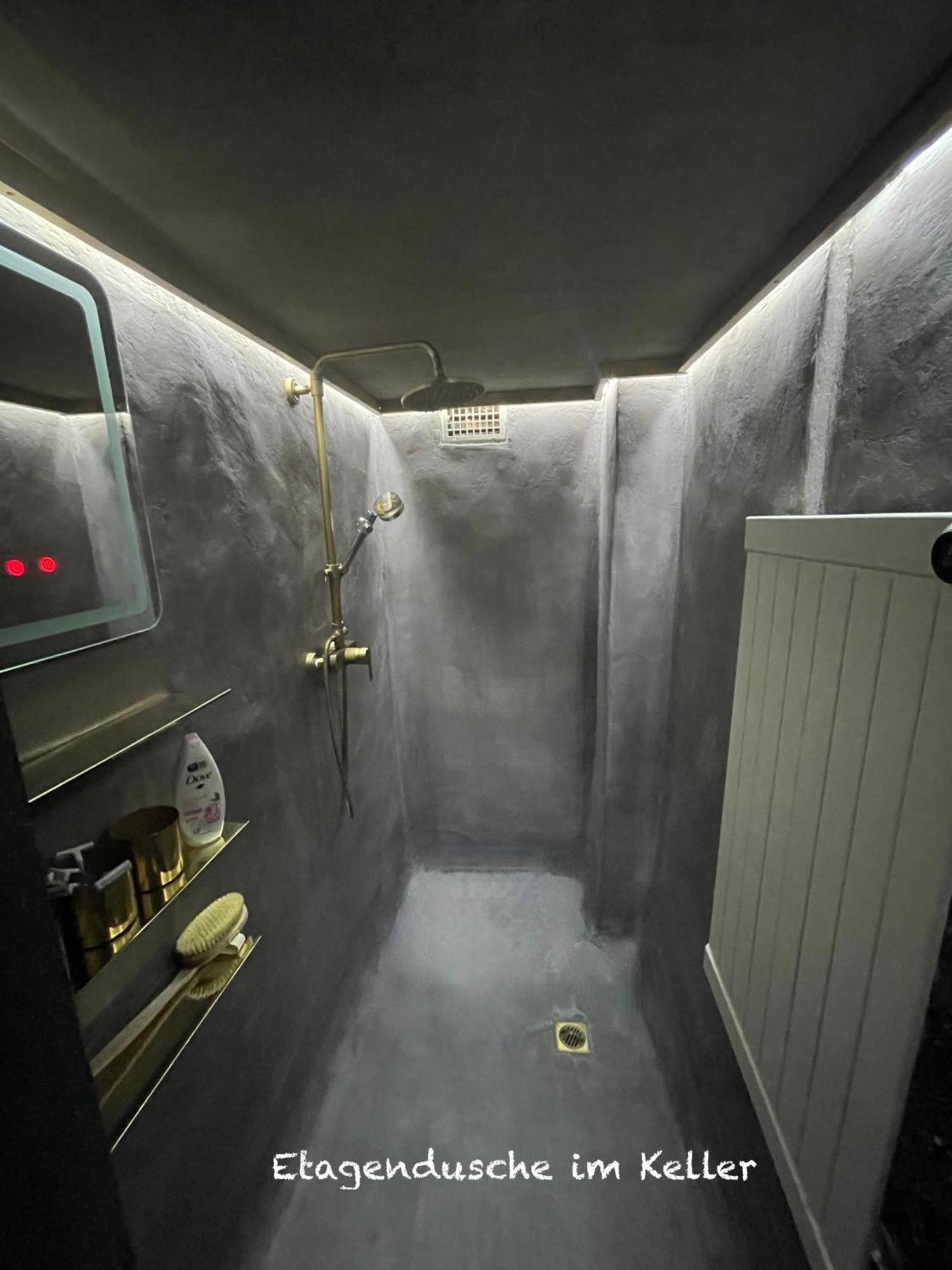 Budget Double Room Shared Shower
