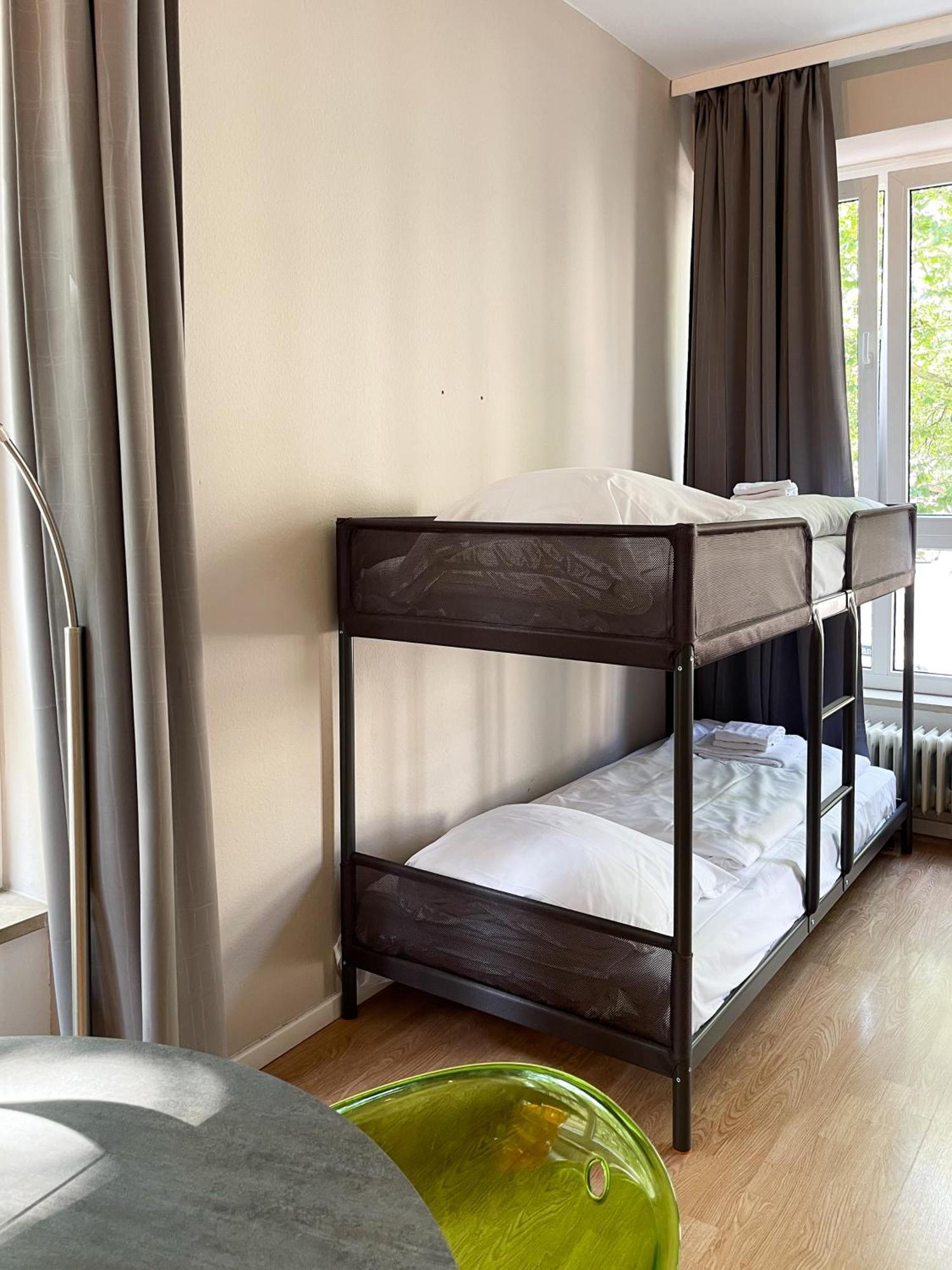 Multiple bed room up to