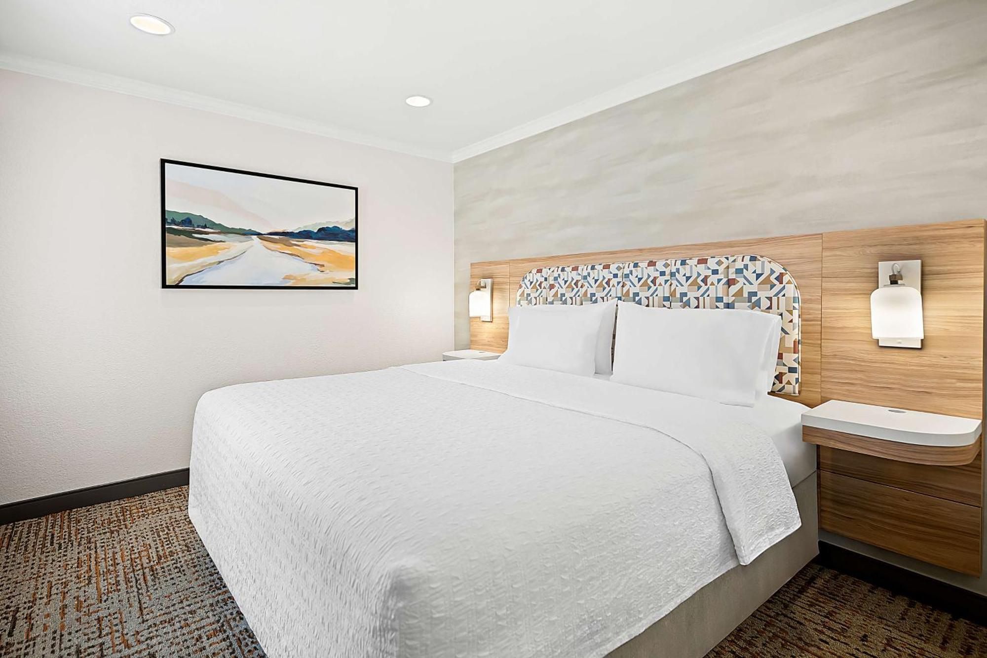 King Room with King Bed - Non-Smoking,1610833982:JPEG
