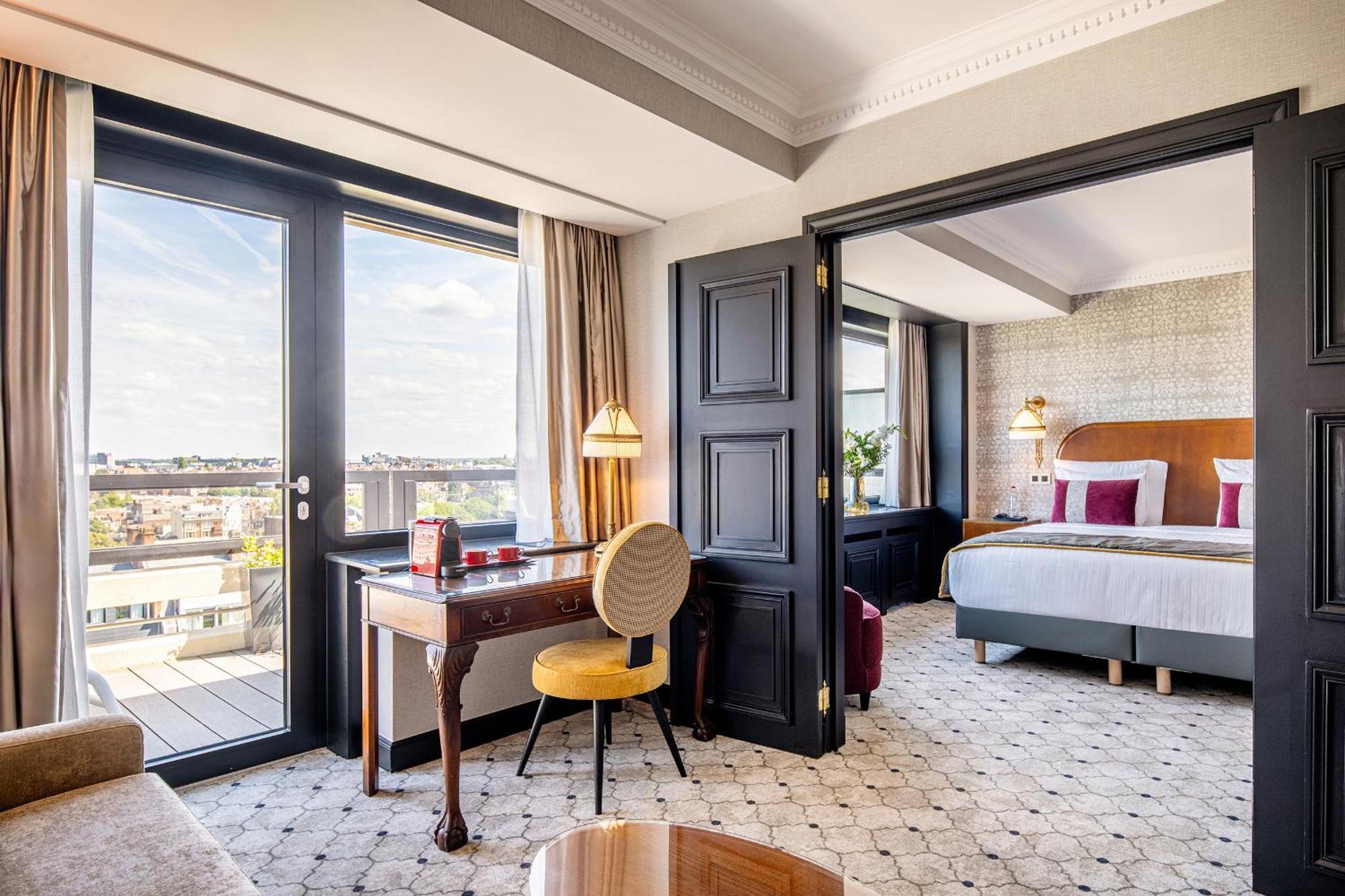 Executive Suite City View