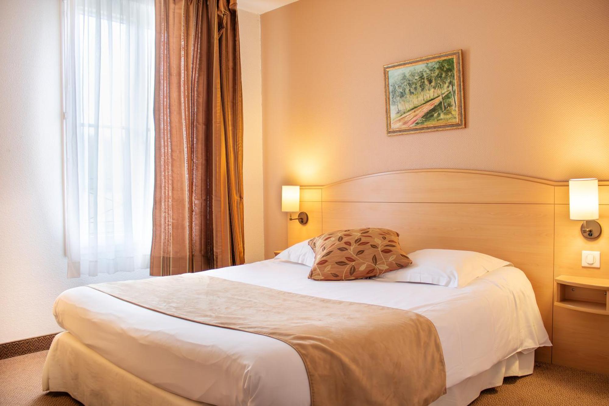 Family Room with Private Bathroom,1611059205:JPEG