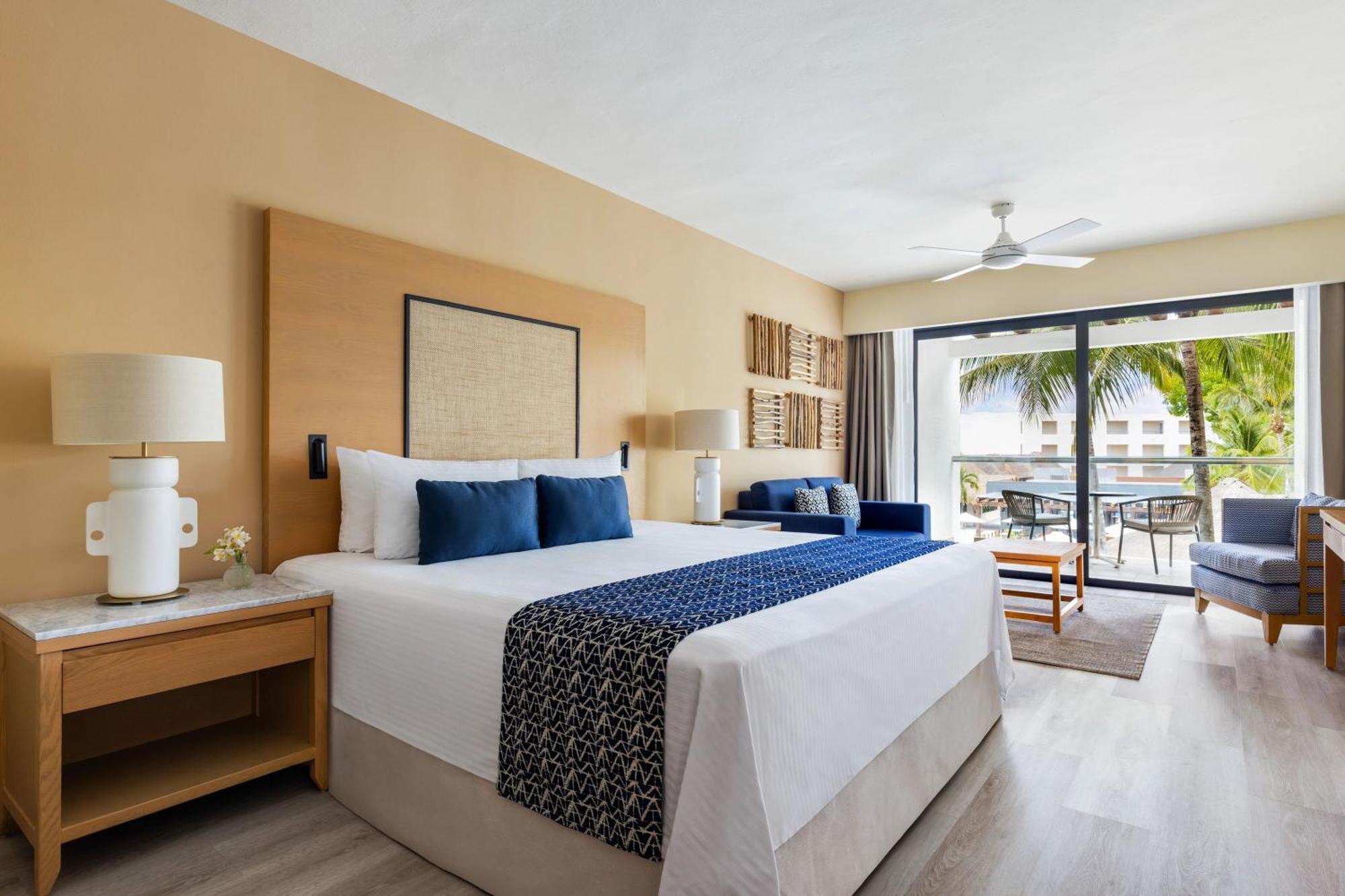 Junior Suite Pool View