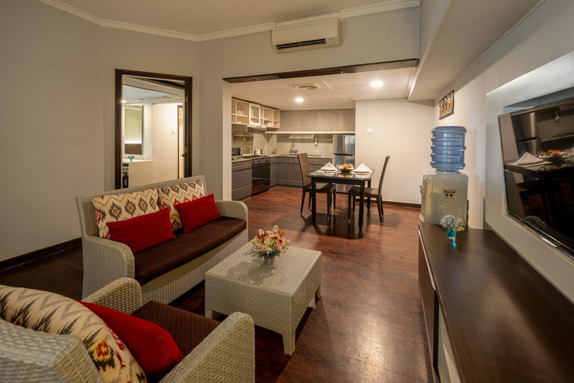 One-Bedroom Apartment