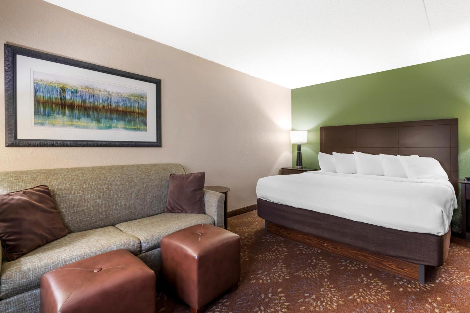 King Room with Sofa Bed
