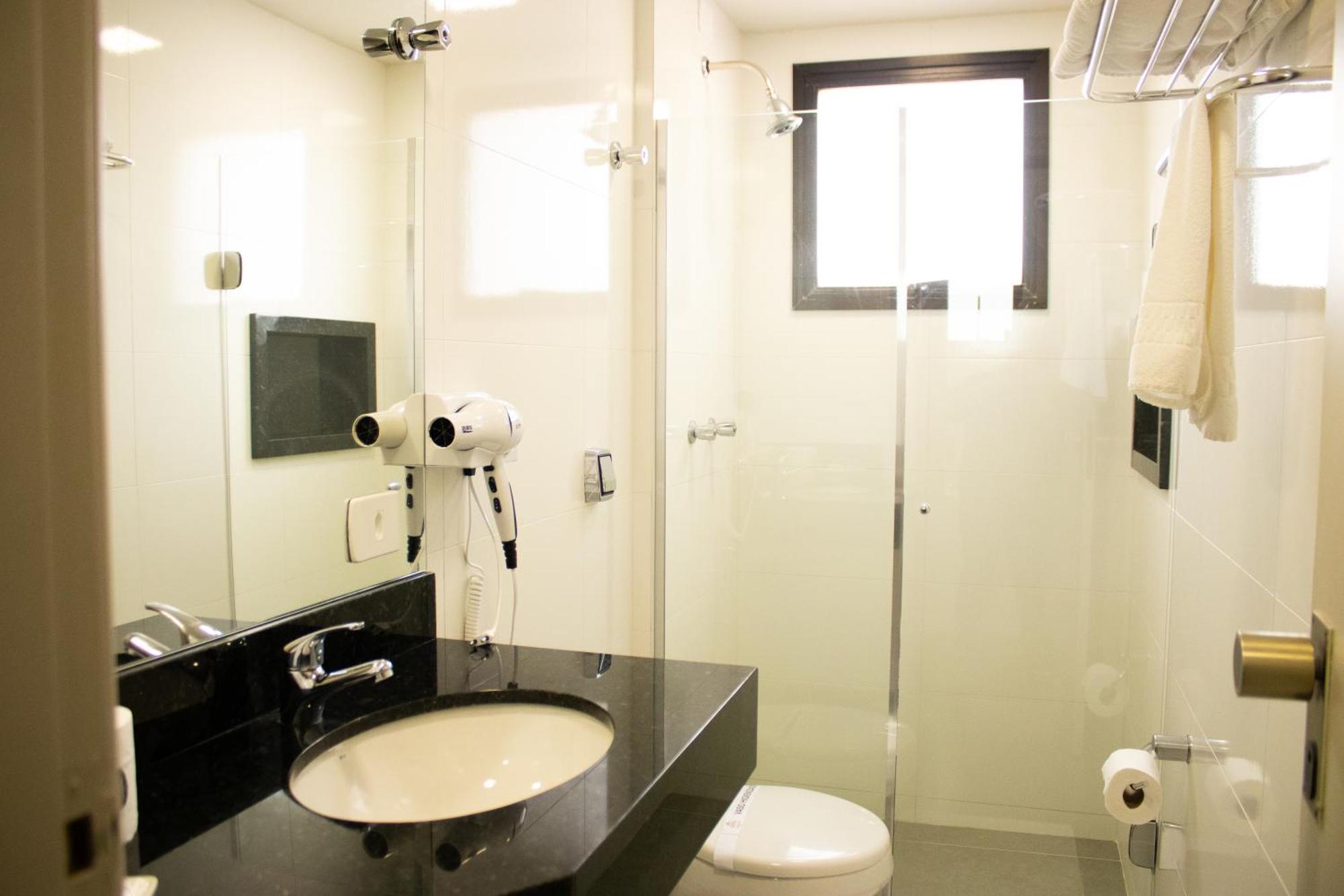 Double or Twin Room Private Bathroom