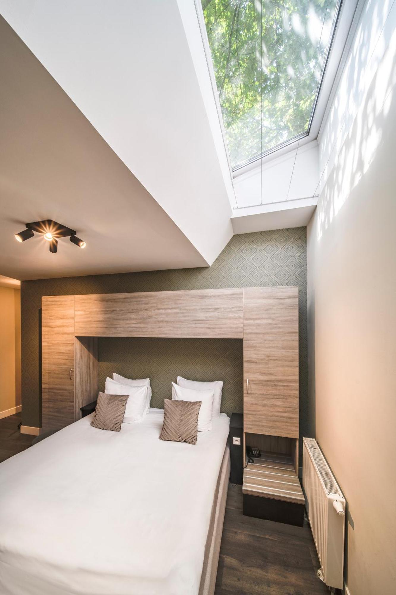 Ground Floor Double Room without windows