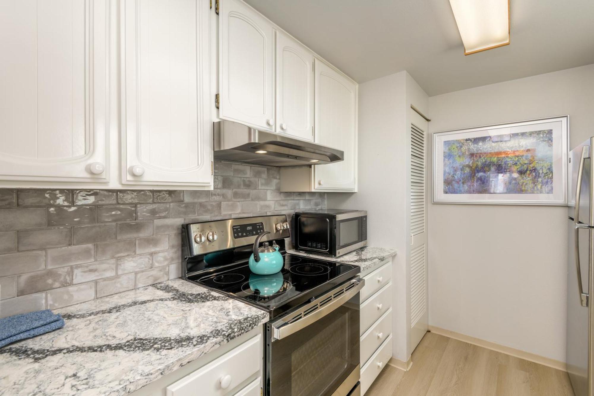 Two-Bedroom Condo Pet Friendly Non-Smoking