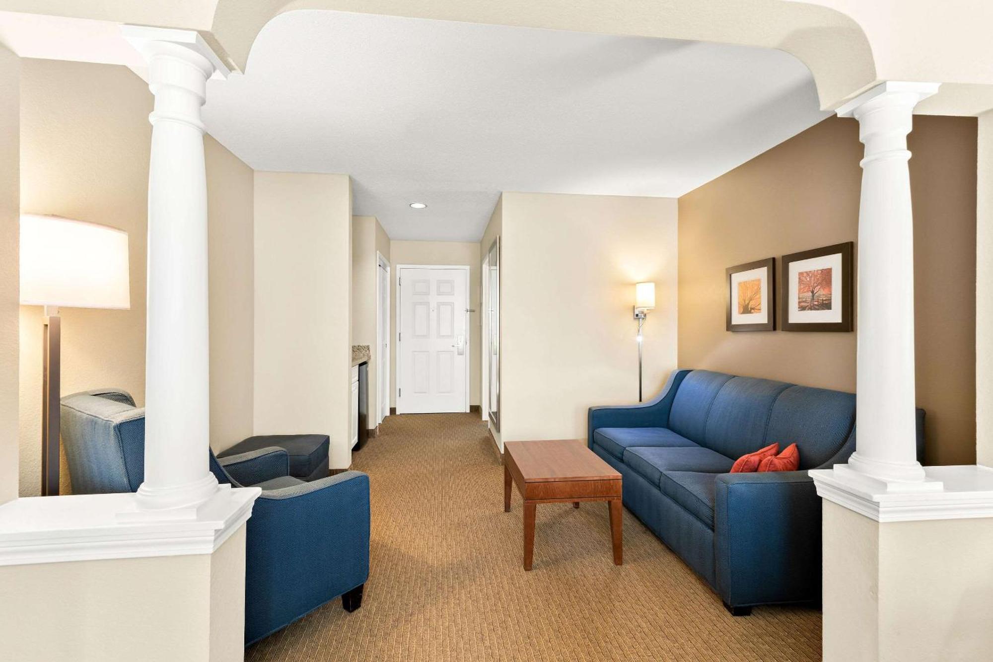 King Suite Non-Smoking