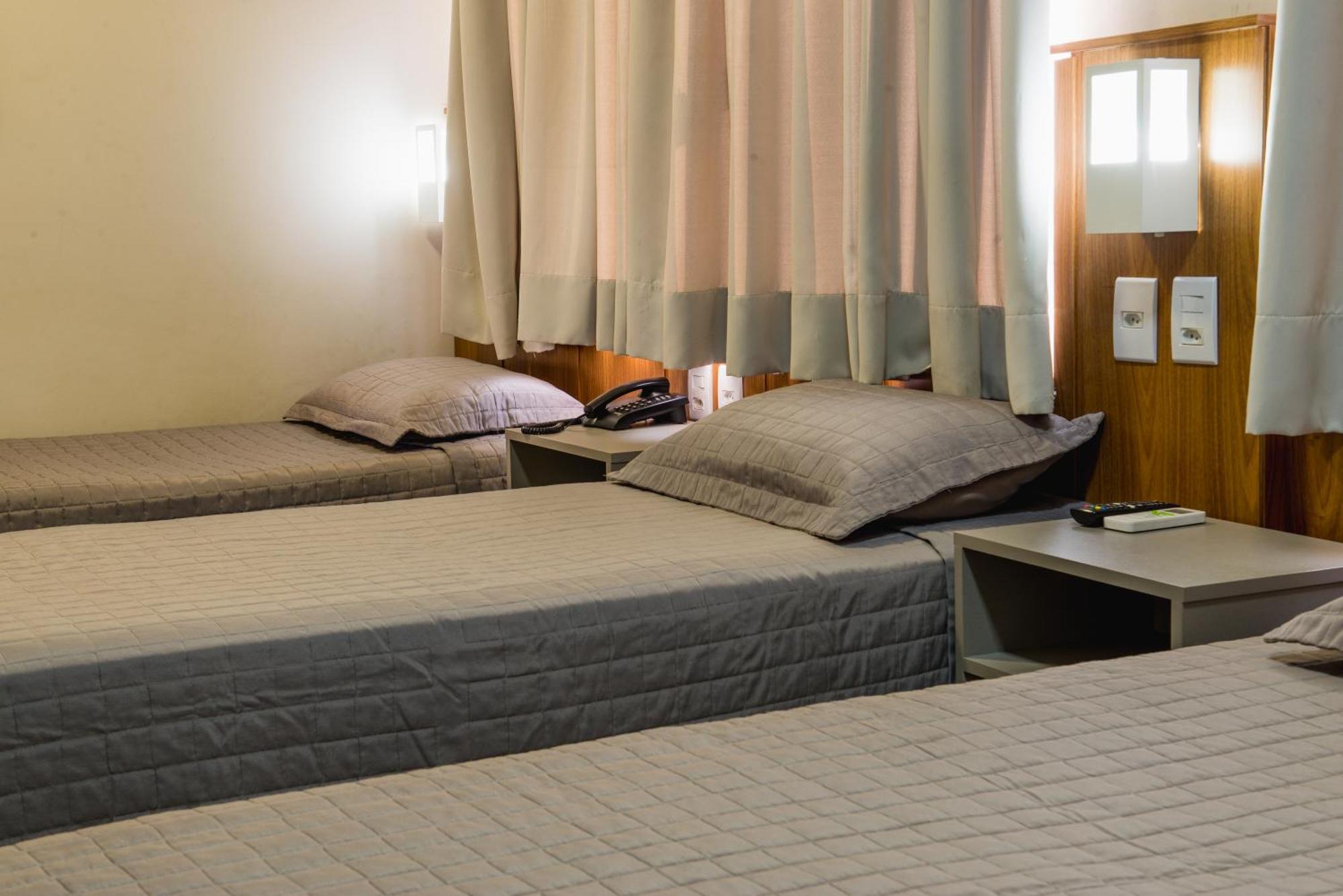 Deluxe Triple Room Private Bathroom