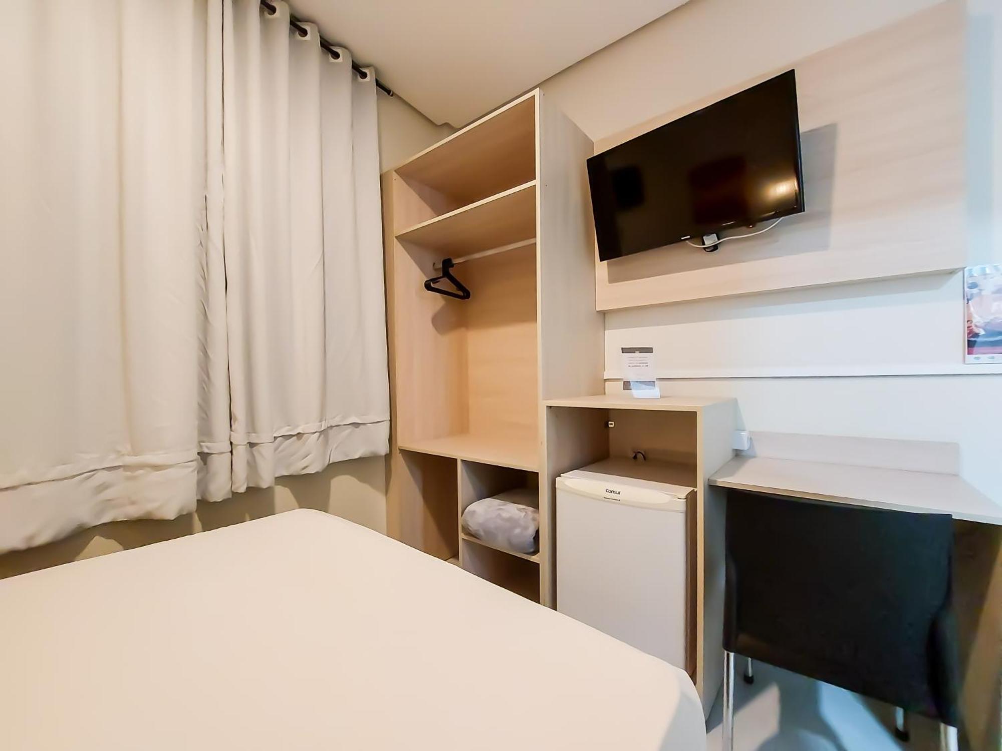 Quarto Duplo