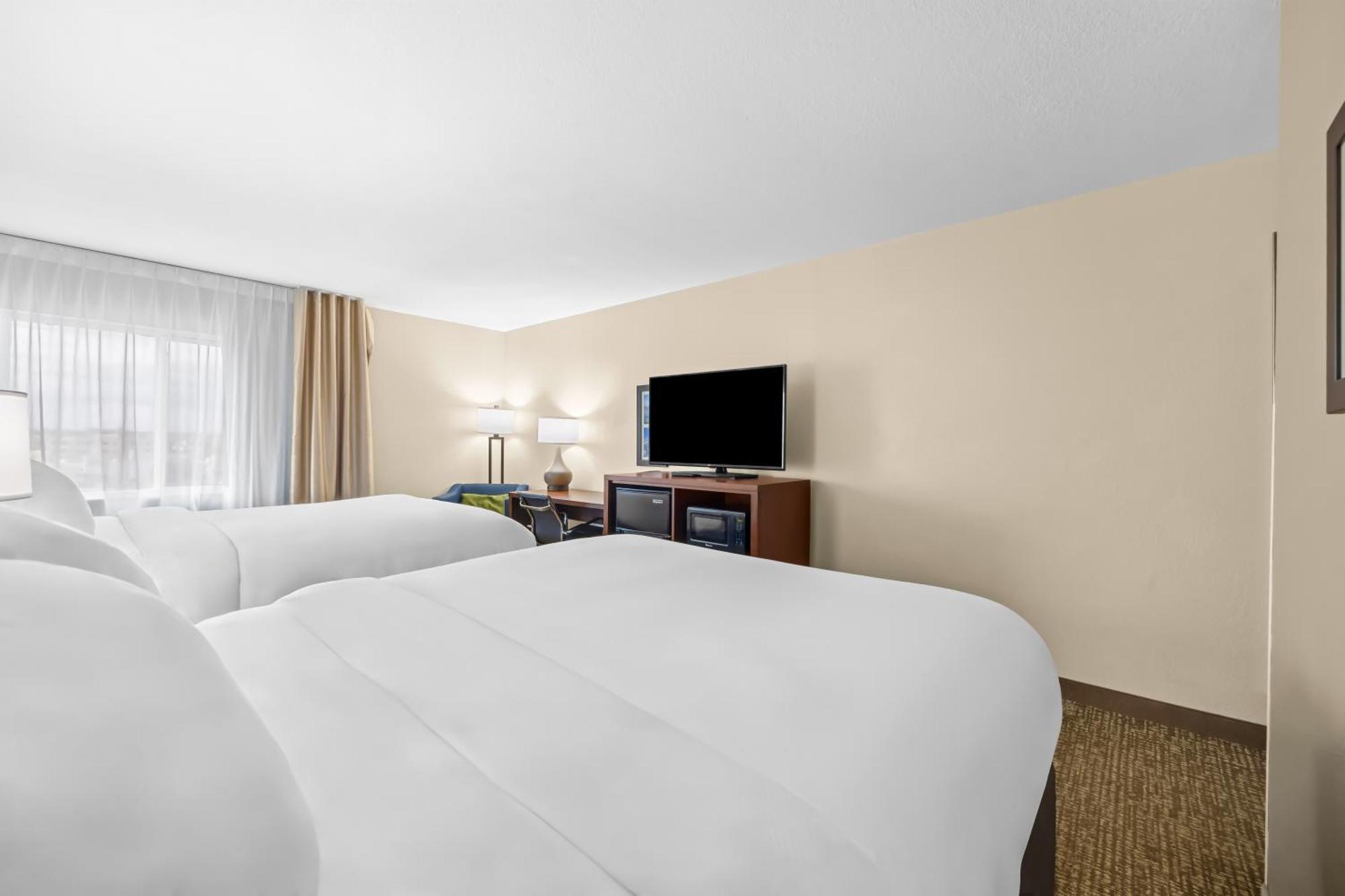 Queen Room Two Queen Beds Non Smoking or Pet Friendly