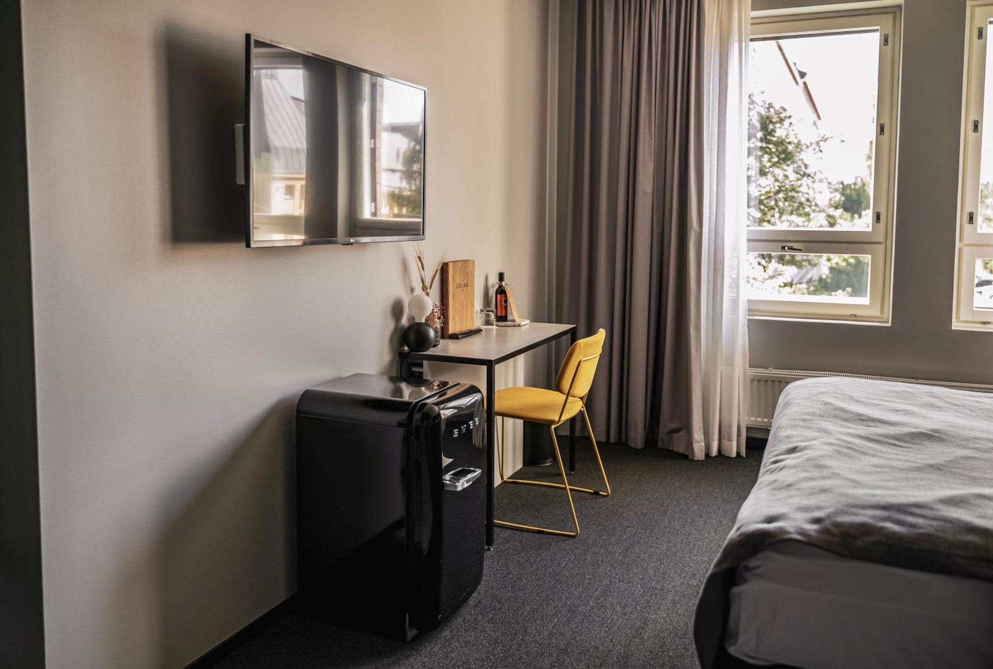 Solo room