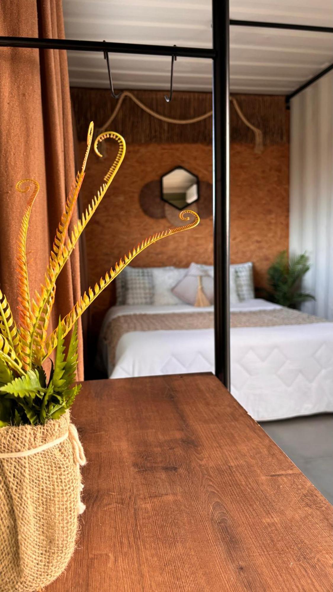 Deluxe Queen Suite