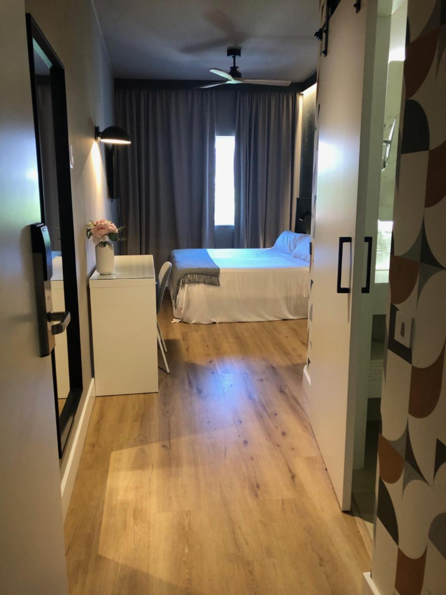 Deluxe Double or Twin Room City View