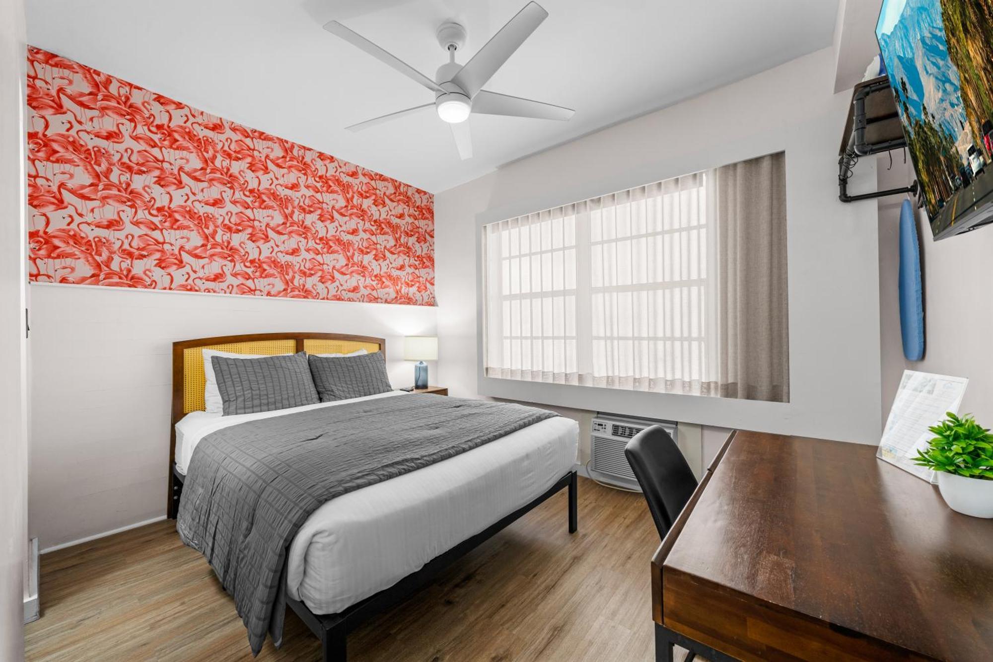 Standard Accessible Queen Room