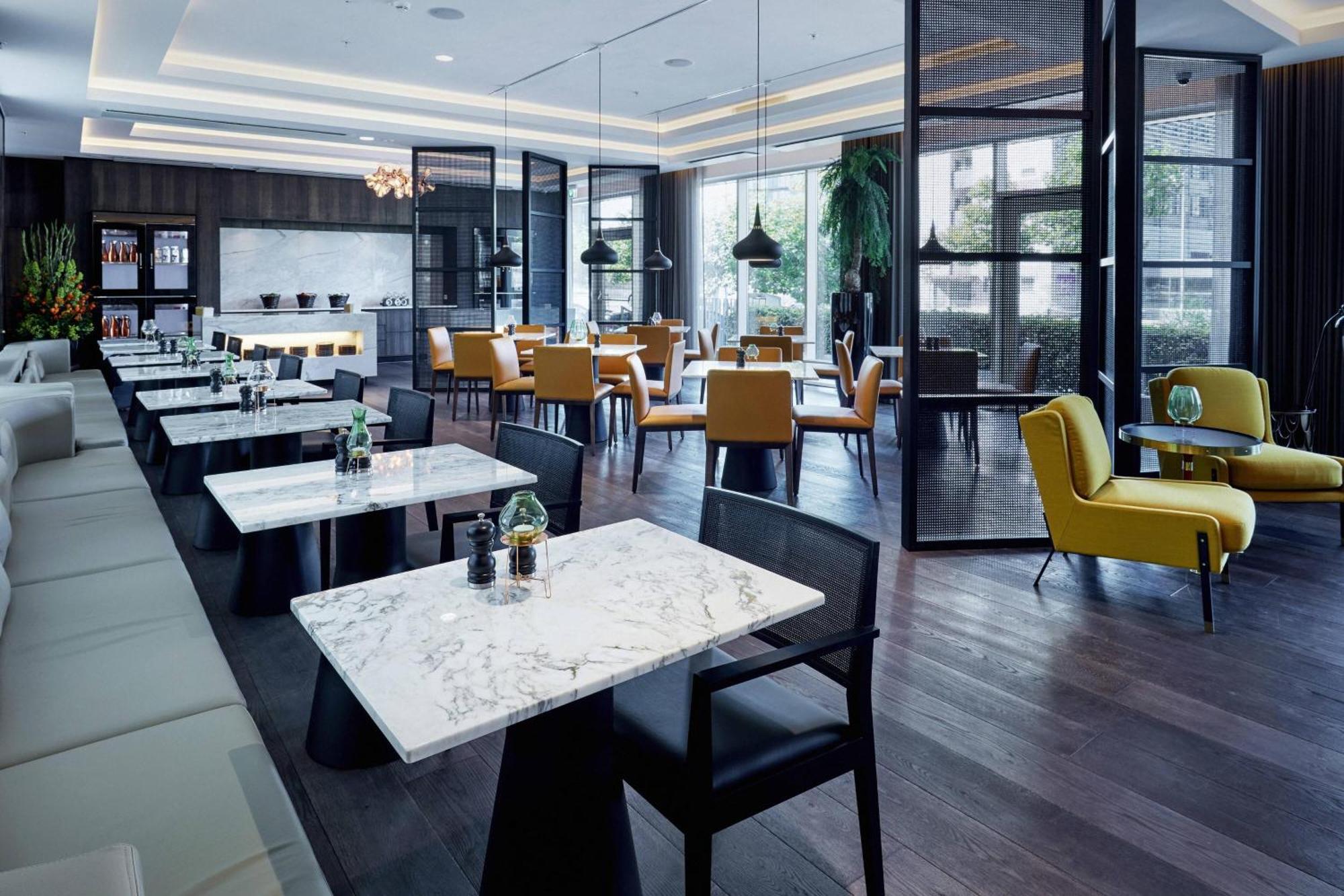 Executive Room, 1 King, City view,1613415036:JPEG