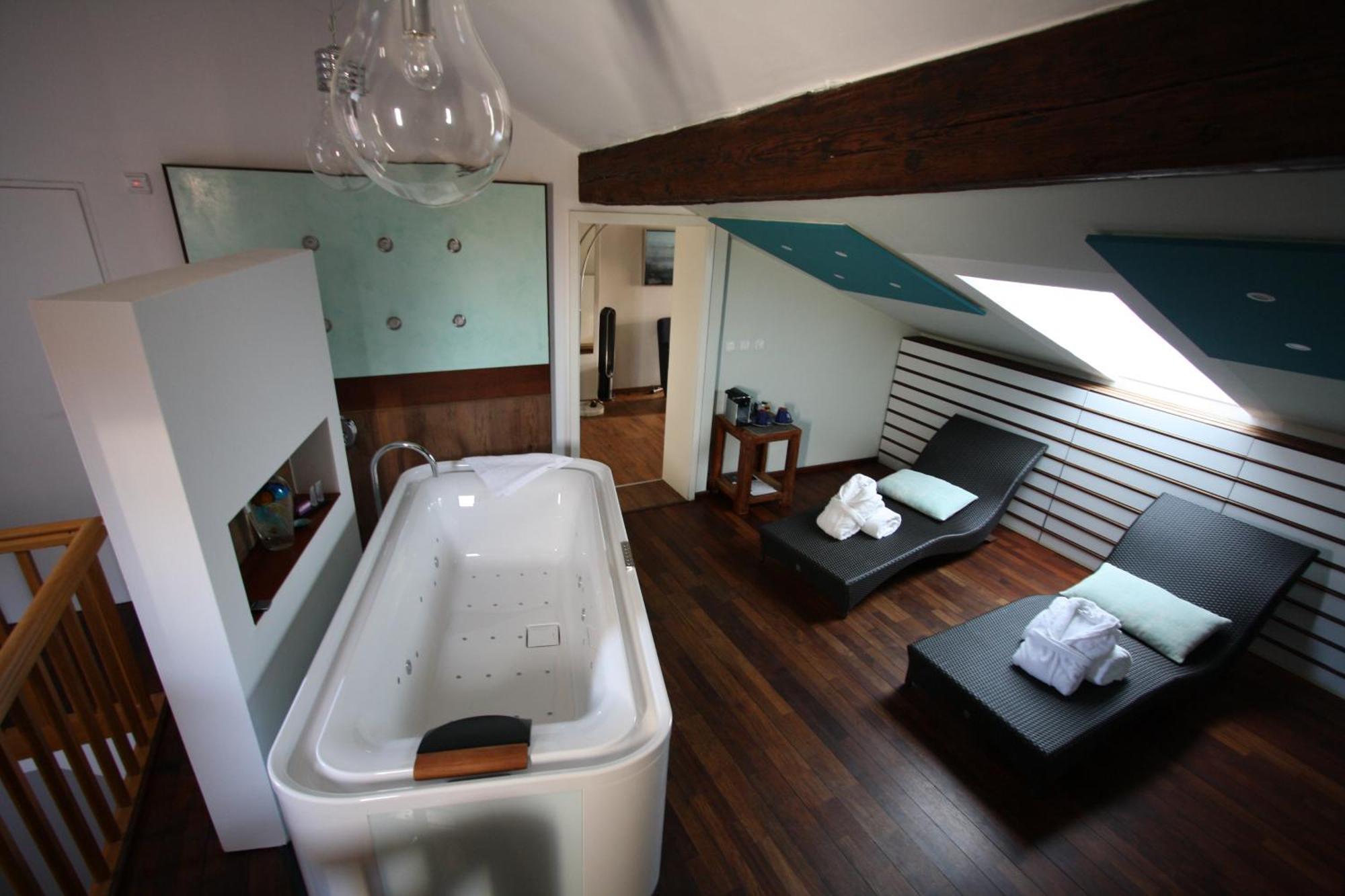 Water Suite