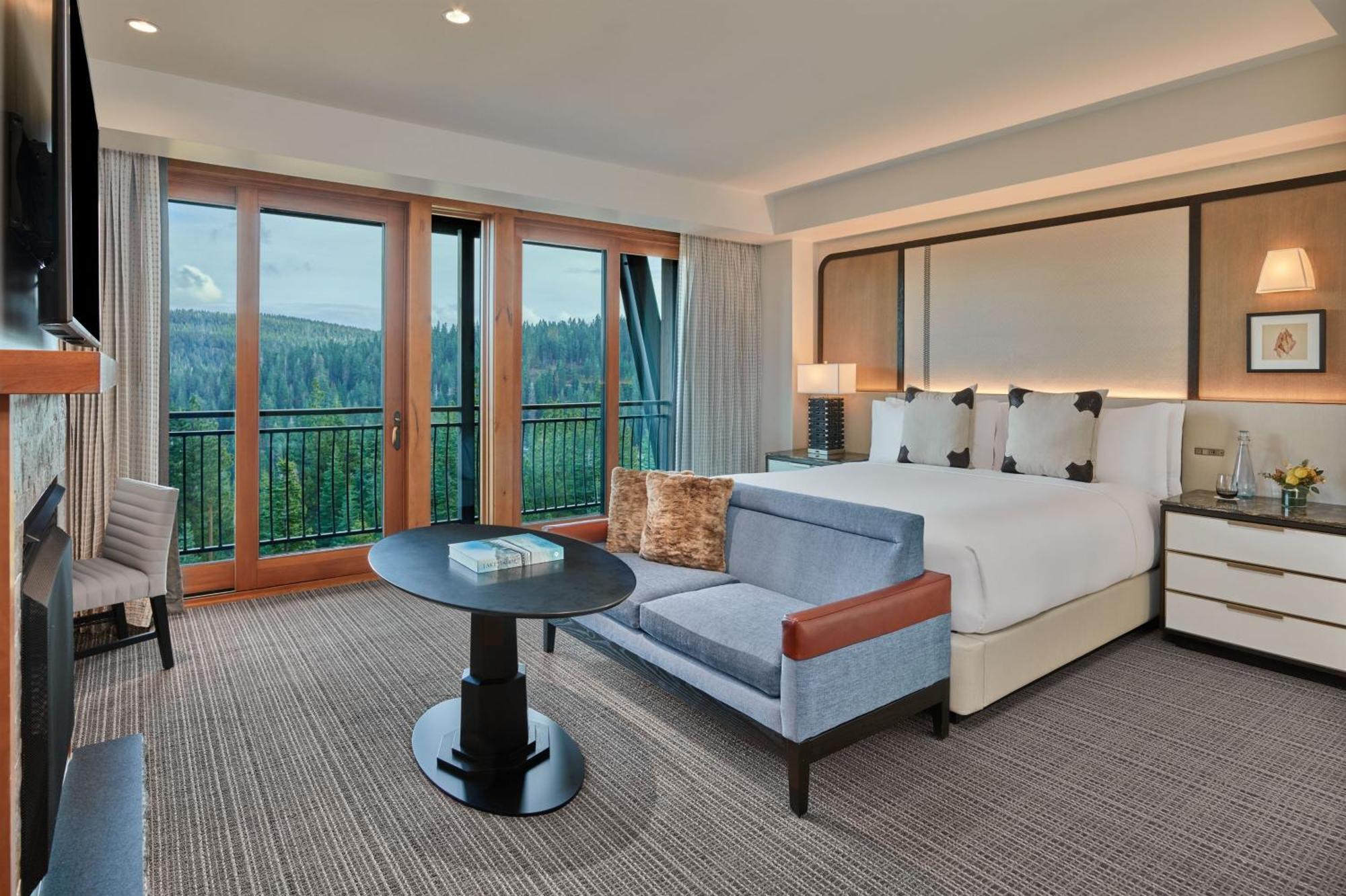 Queen Room Two Queen Beds Hearing Accessible