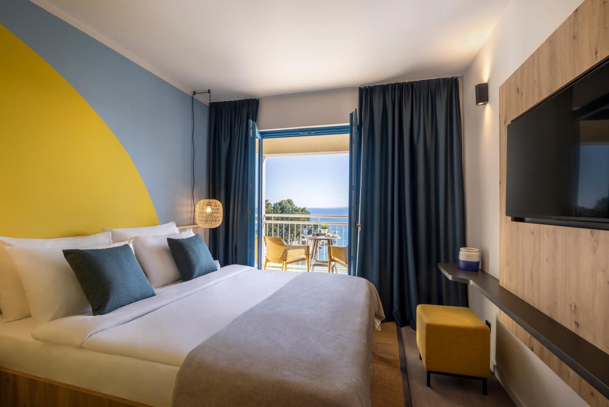Room 2 Seaview