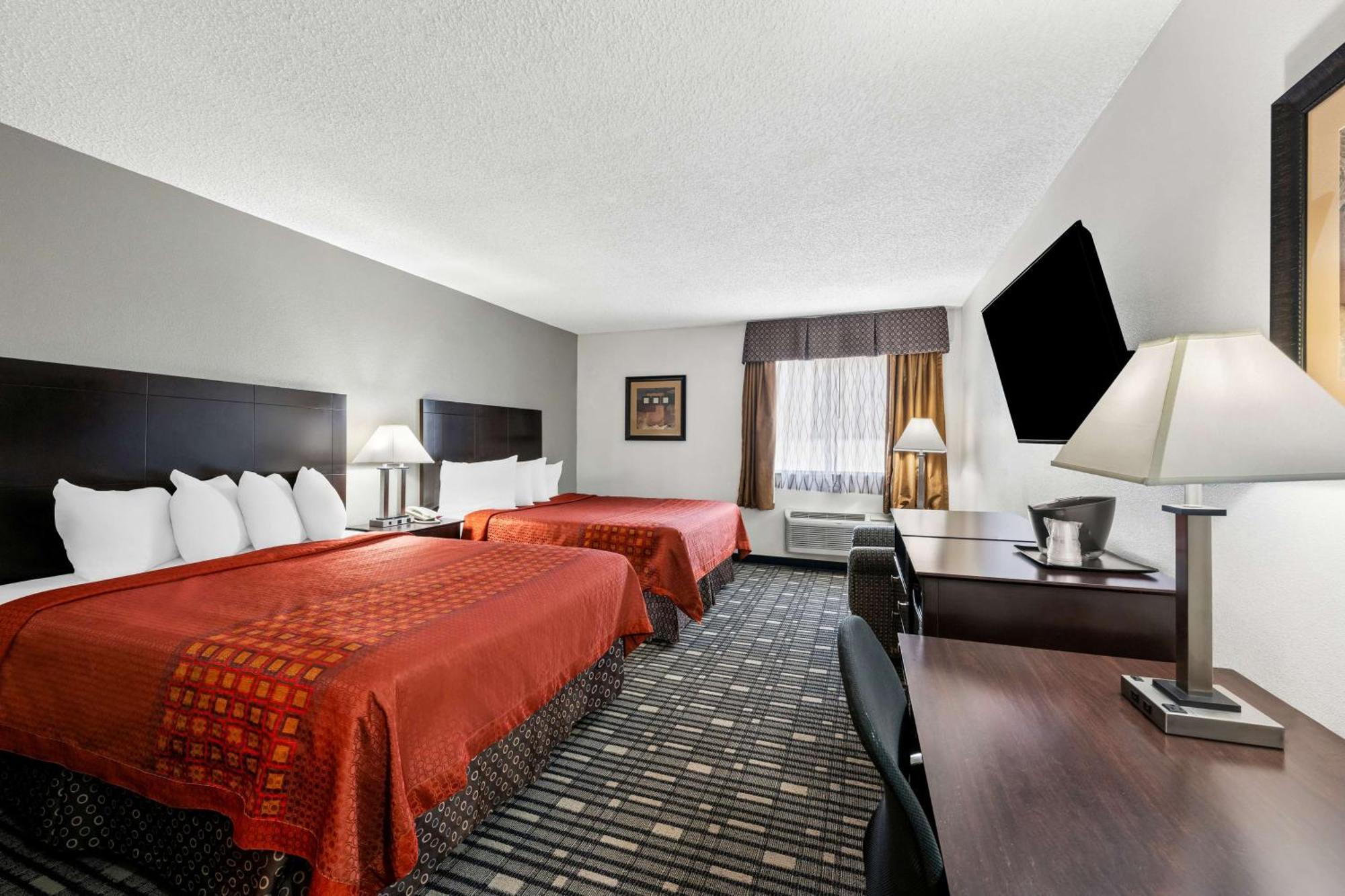 Queen Room Two Queen Beds