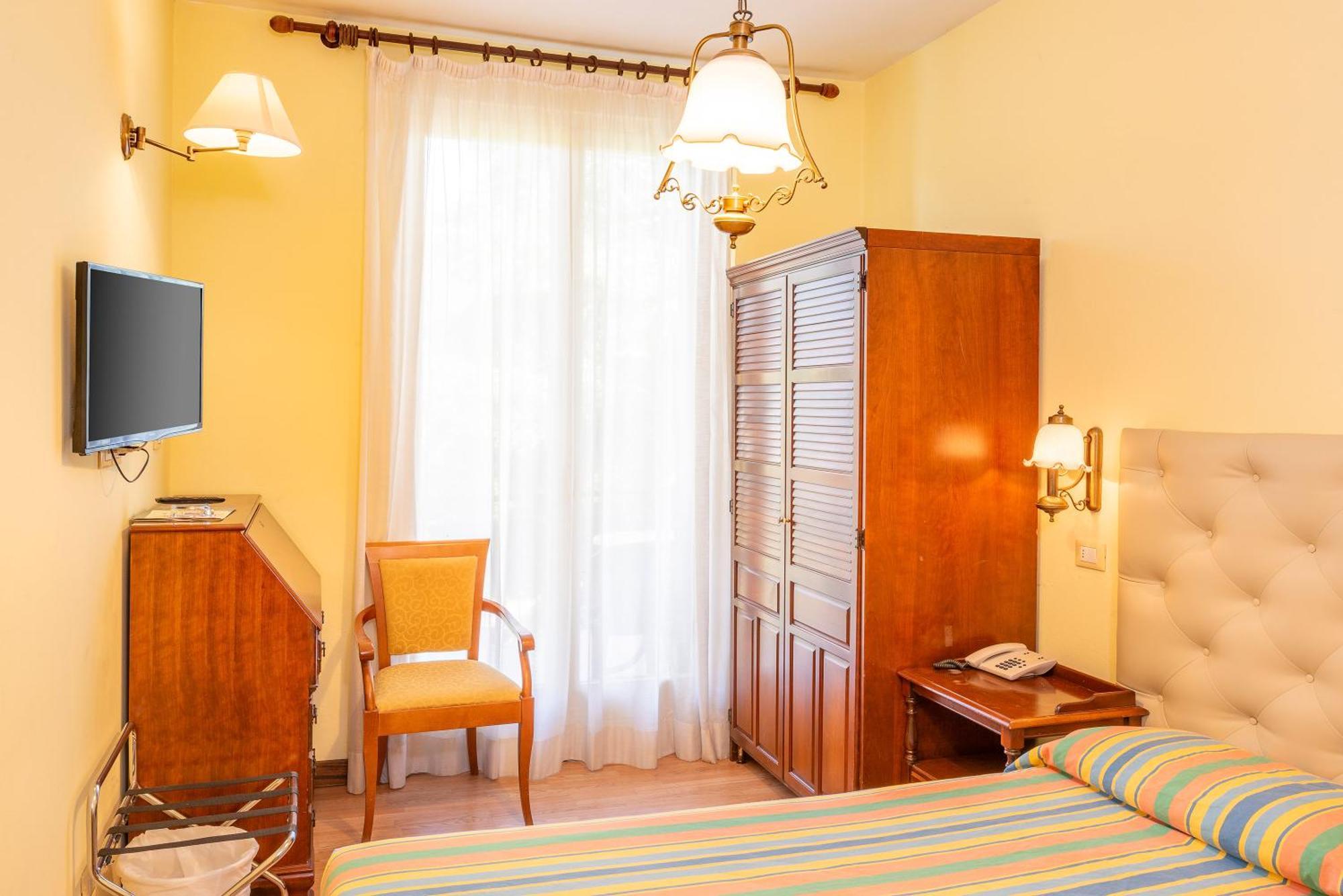 Comfort Double or Twin Room