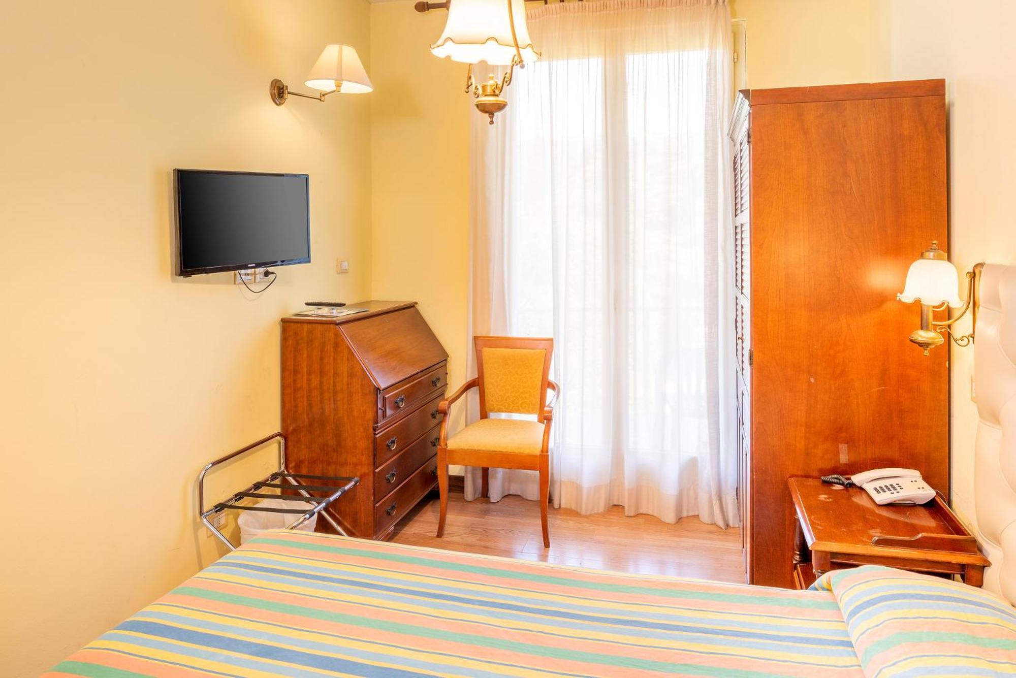 Comfort Double or Twin Room