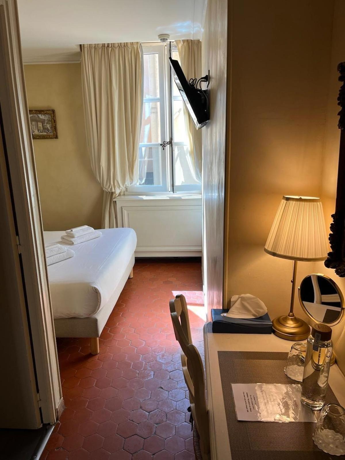 Double Room Mistral (second floor)