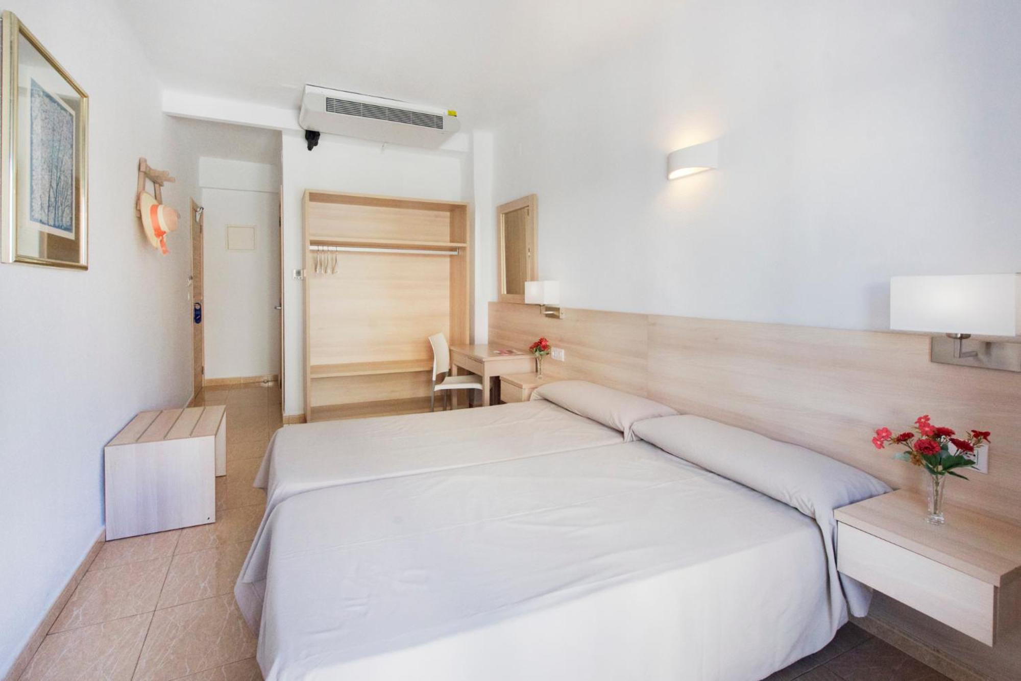 Twin Room Sea View