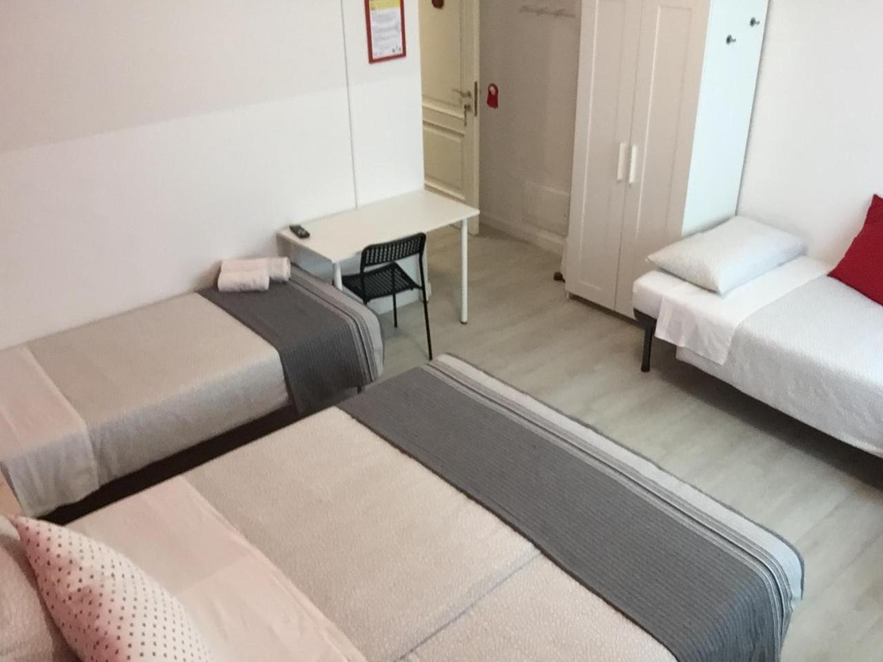 Quadruple Room Private Bathroom
