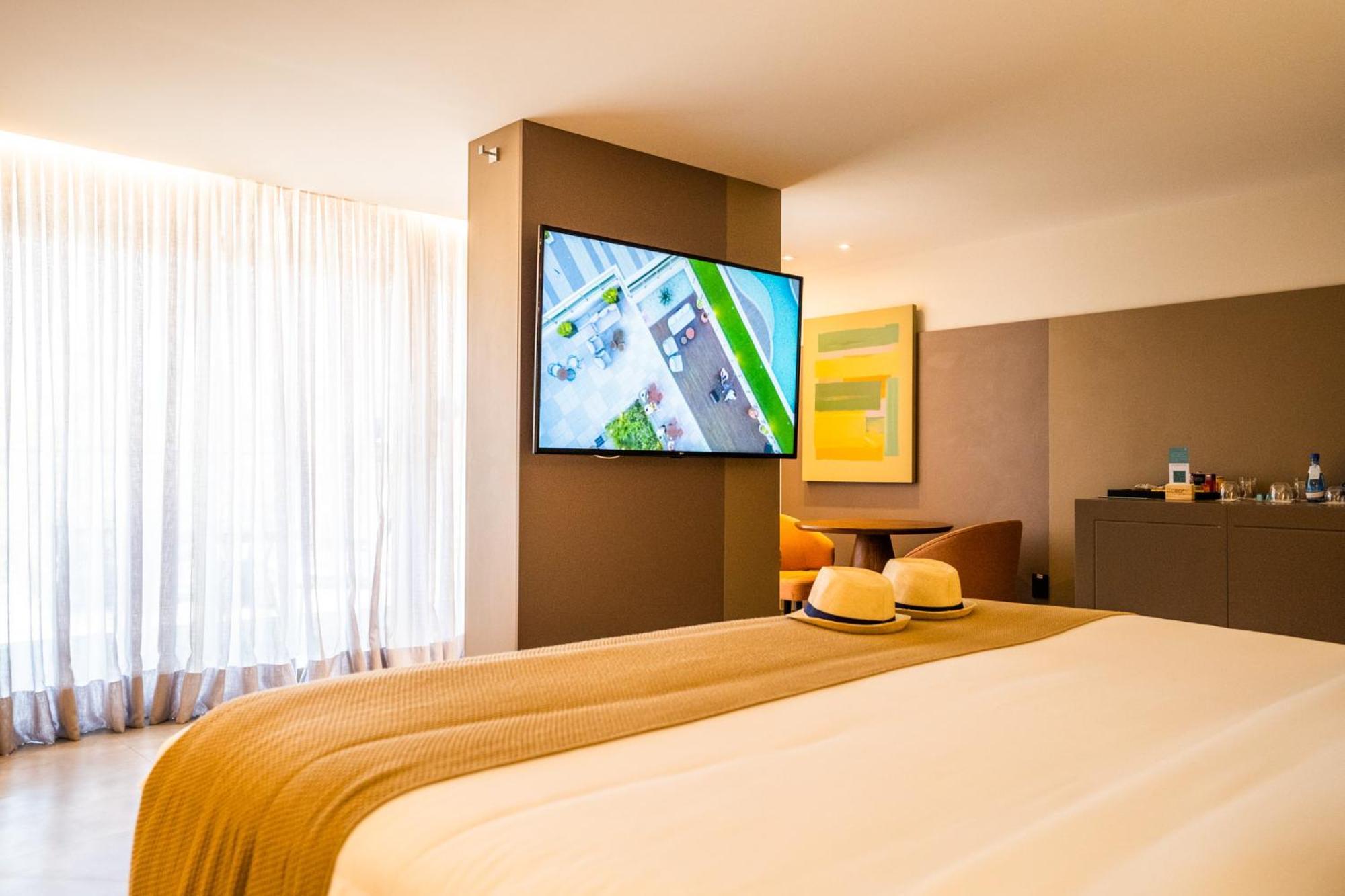 Premium Suite