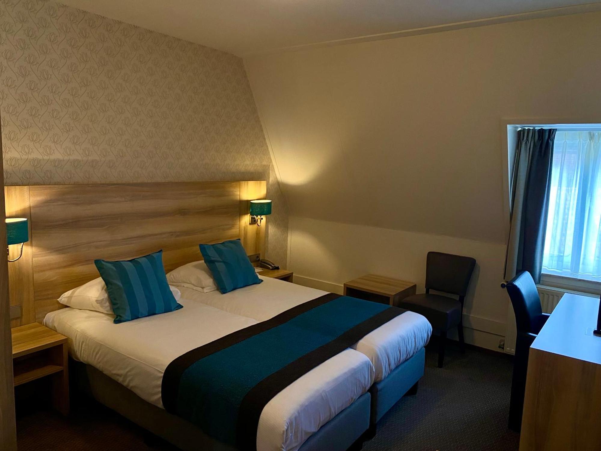 Standard Twin Room Non-Smoking