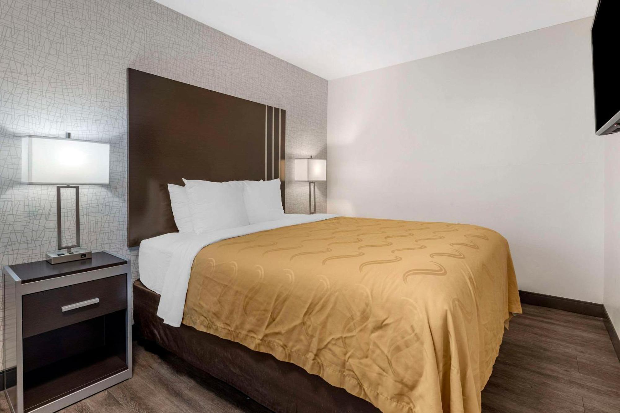 Two Bedroom Suite 2 Queen Beds Non Smoking