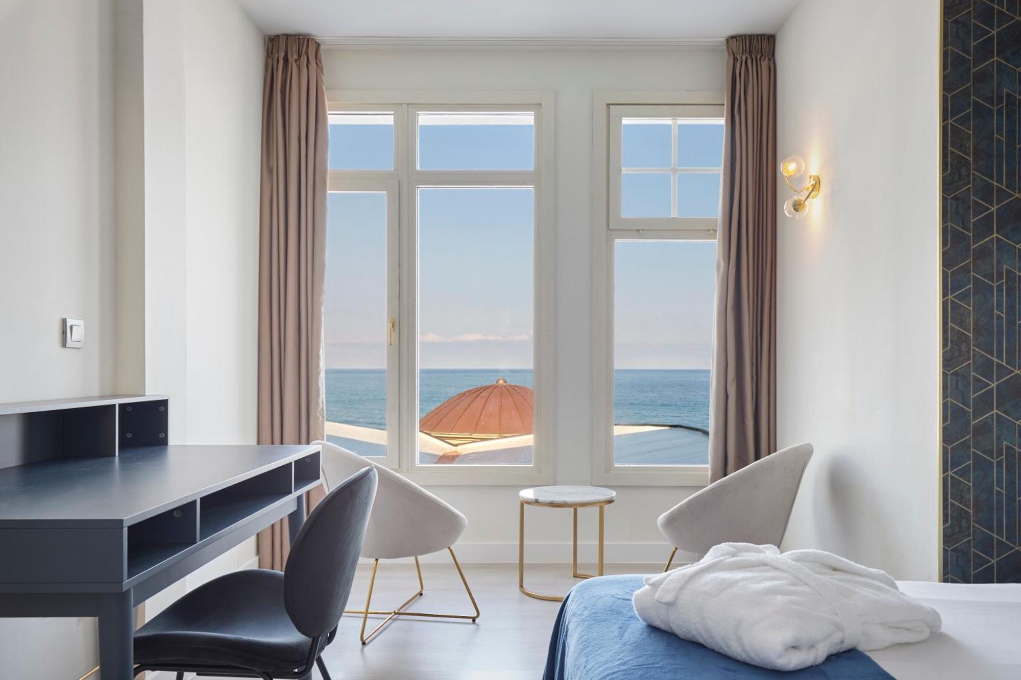 Deluxe Double Room Side Sea View