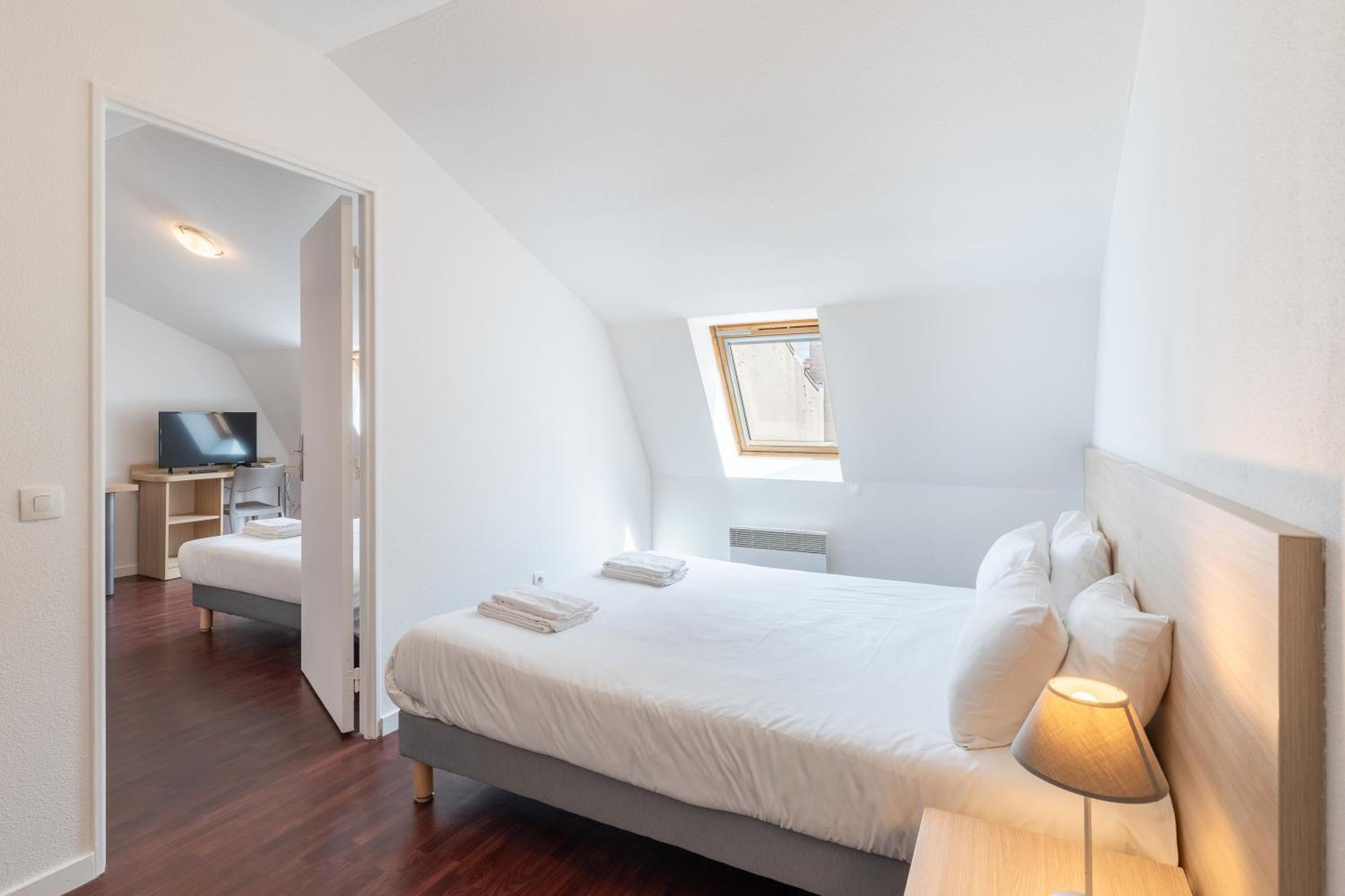 Superior One-Bedroom Apartment