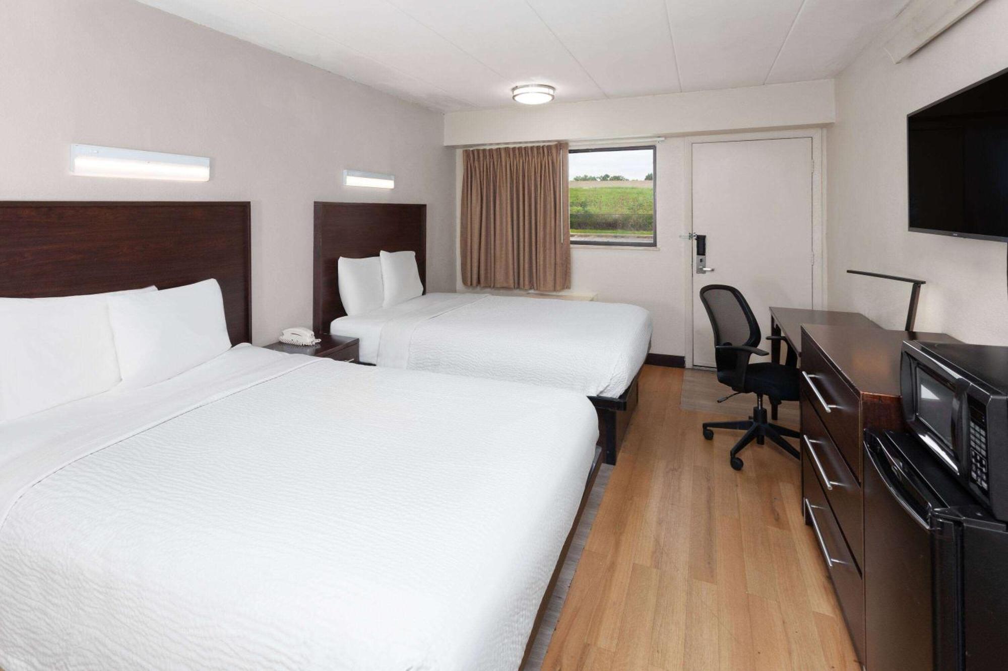 Double Room Two Double Beds Roll Shower Mobility Access or Non-Smoking