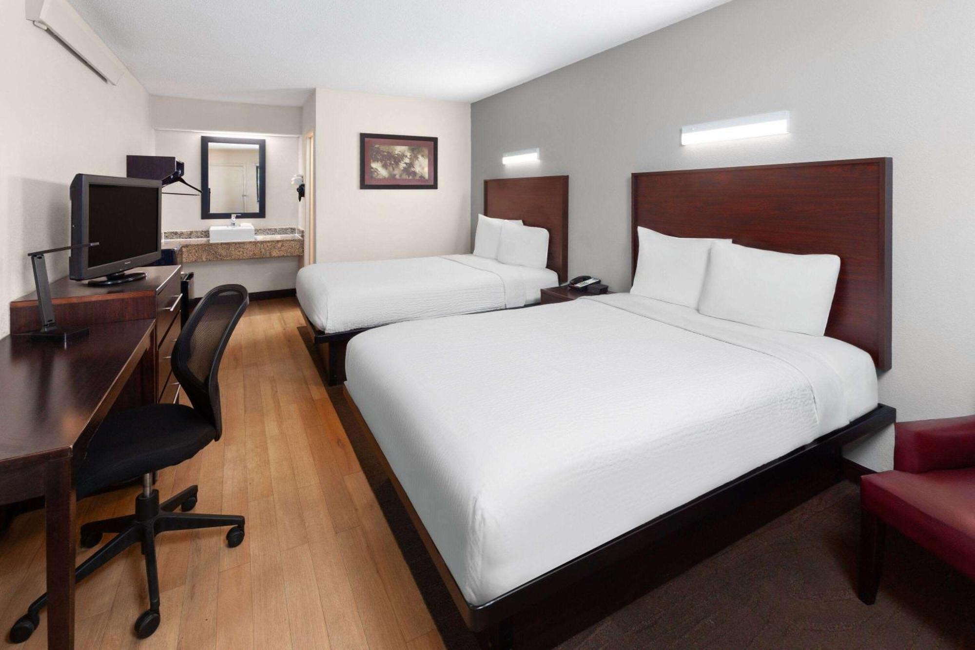 Double Room with Two Double Beds - Non-Smoking,1614357539:JPEG