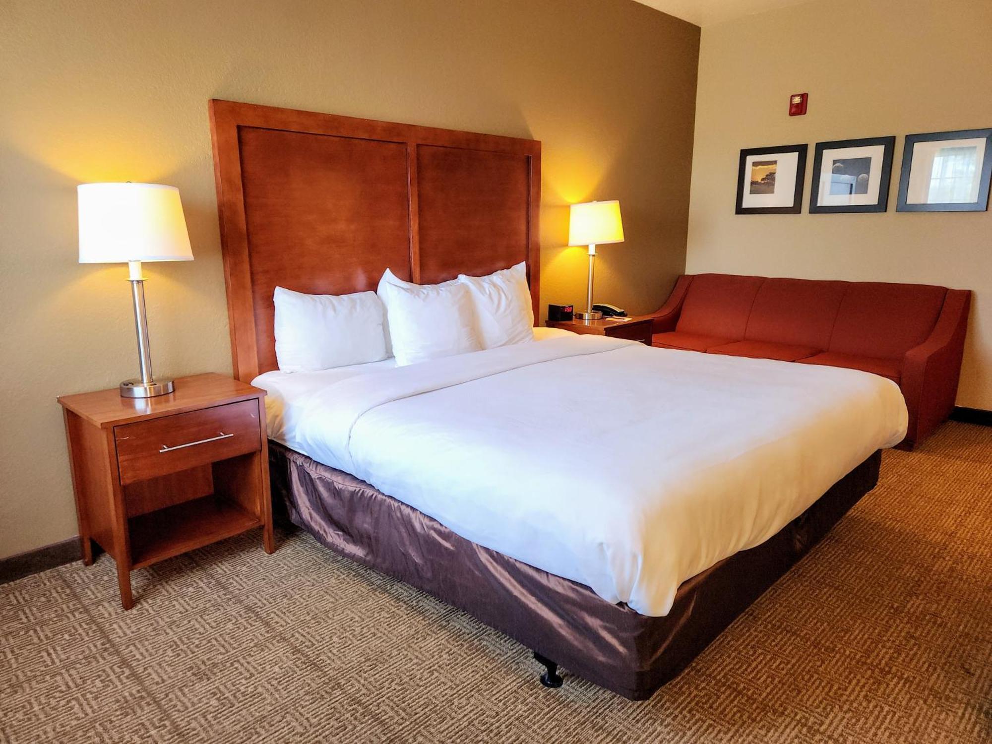 King Room Mobility Hearing Accessible Non-Smoking