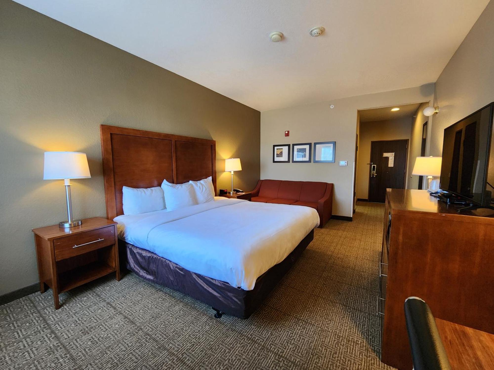 King Room Mobility Hearing Accessible Non-Smoking
