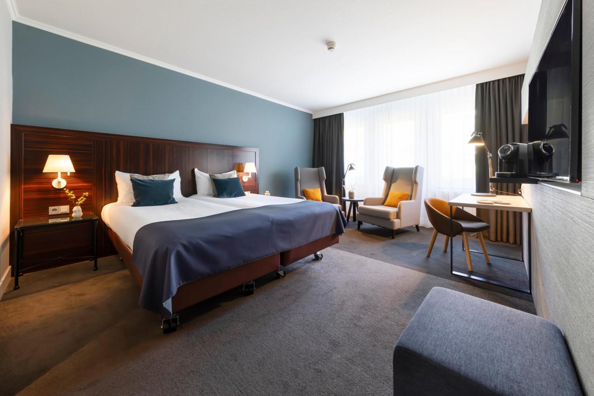 Deluxe Twin Room Balcony