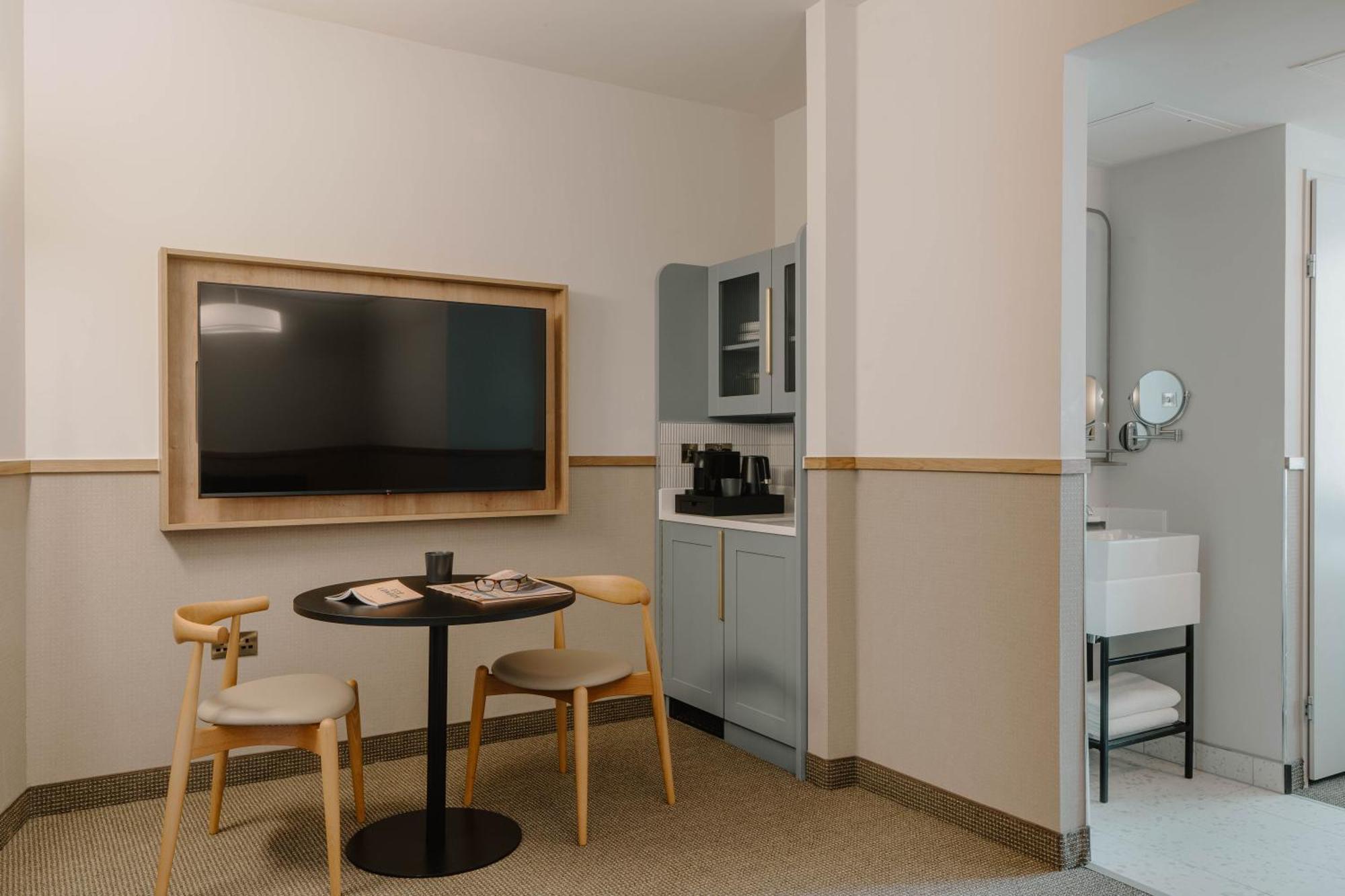 Suite