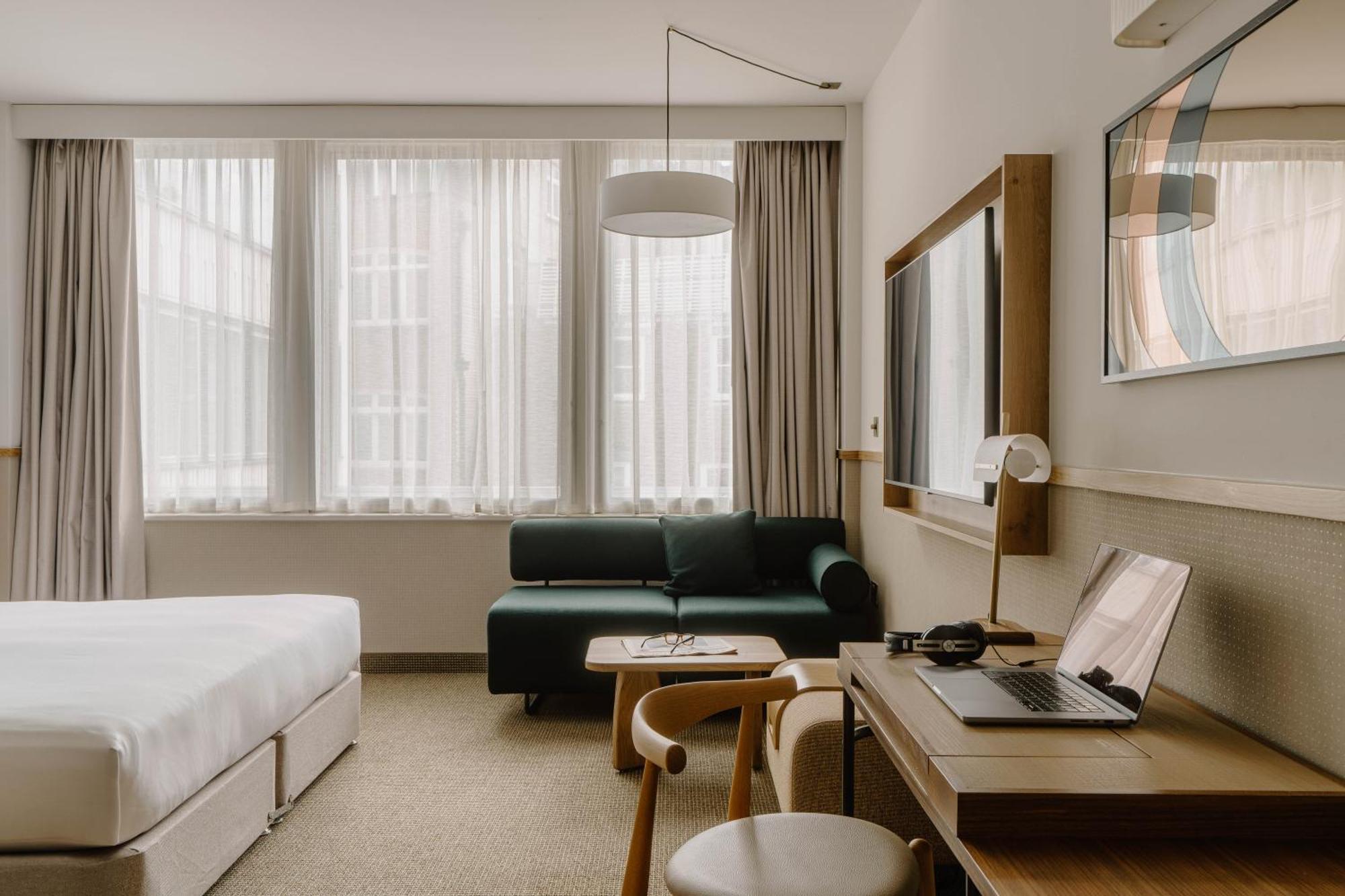 Superior Queen Room