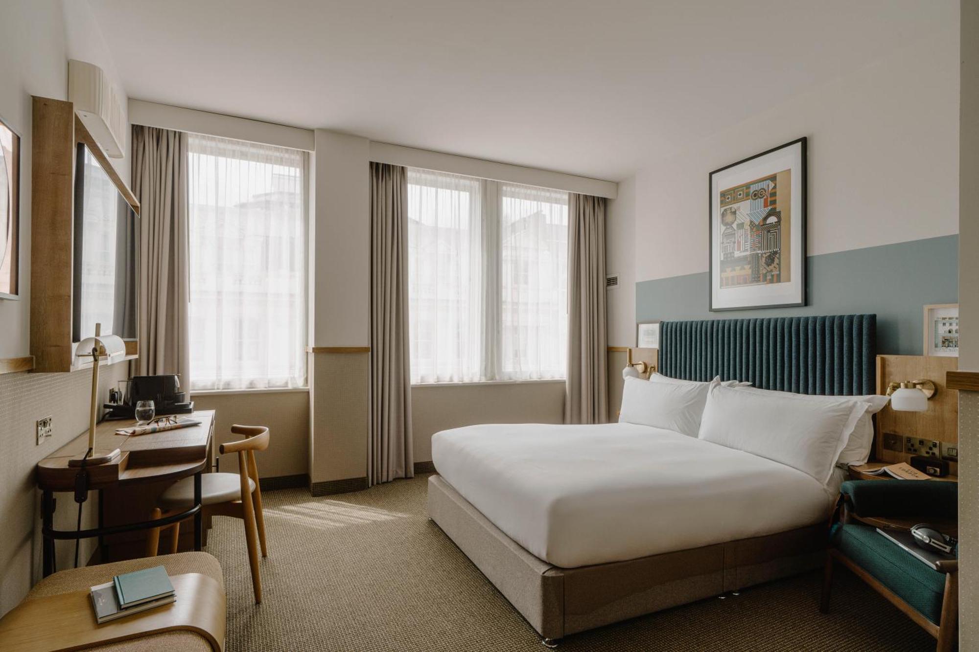 Standard Queen Room