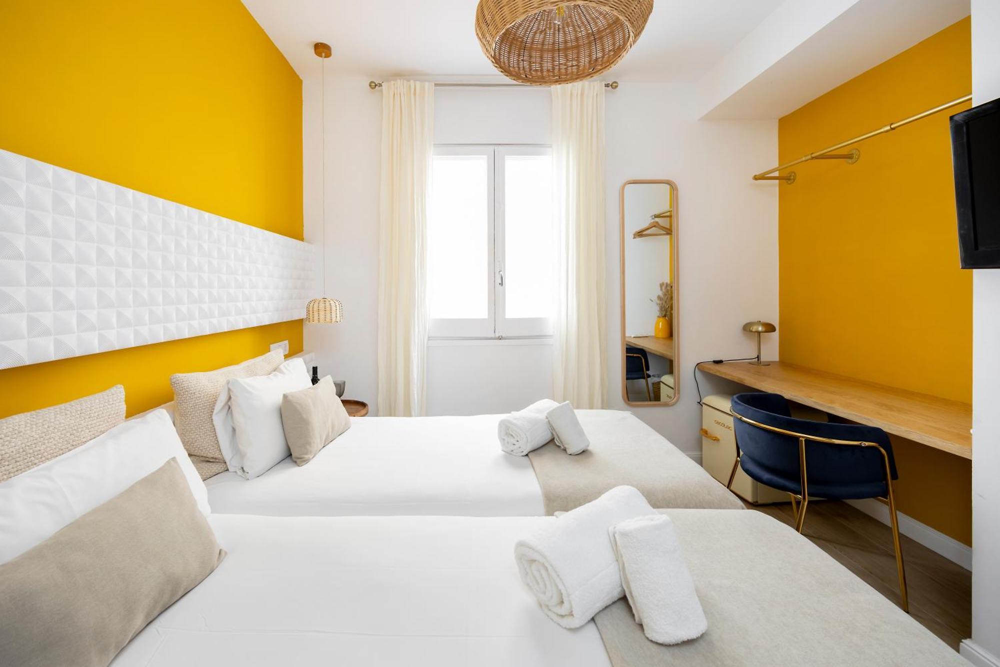 Standard Twin Room