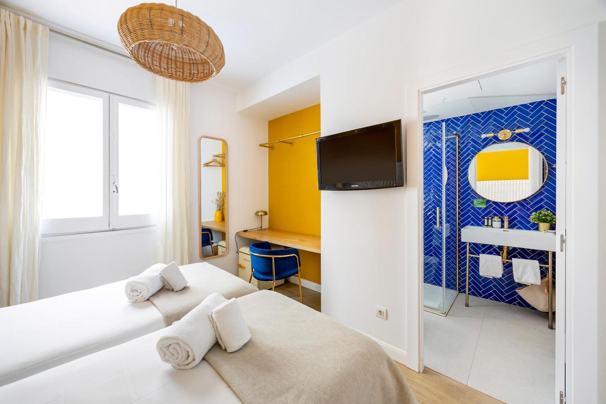 Standard Twin Room