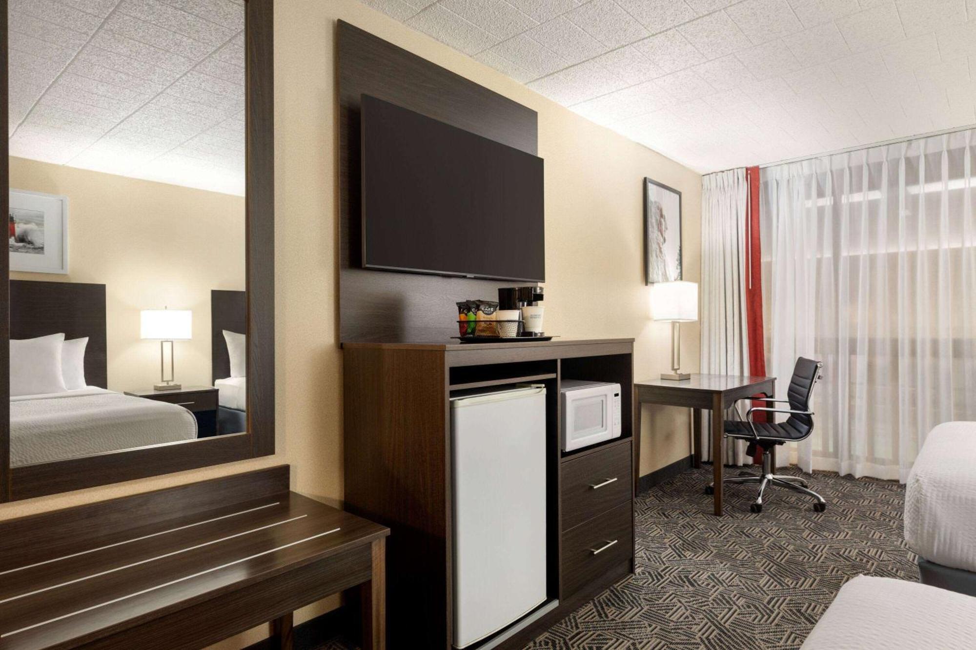 Double Room Two Double Beds Non-Smoking
