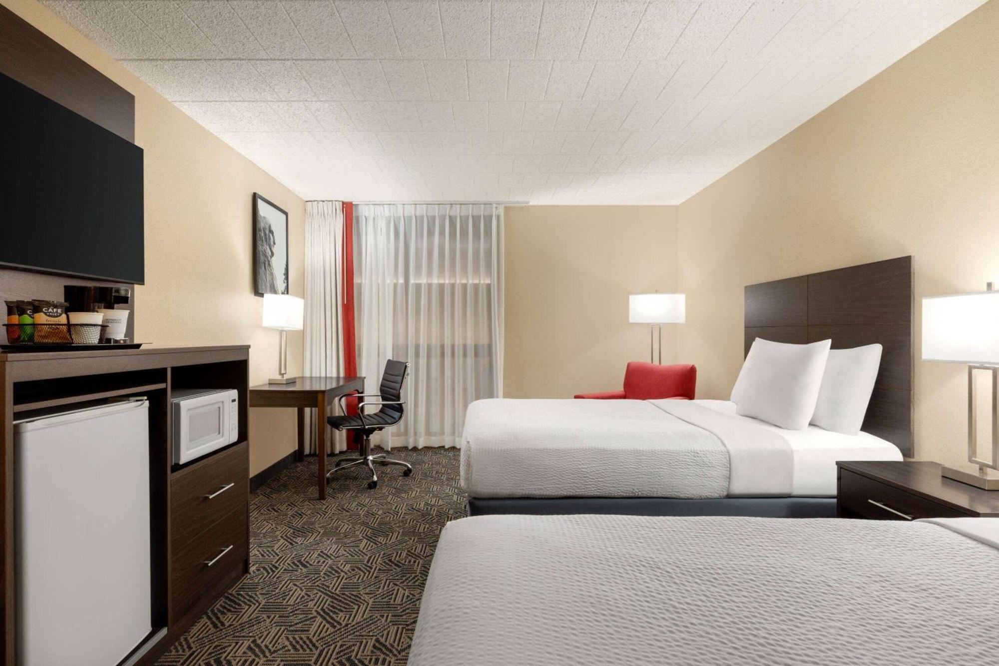 Double Room Two Double Beds Non-Smoking