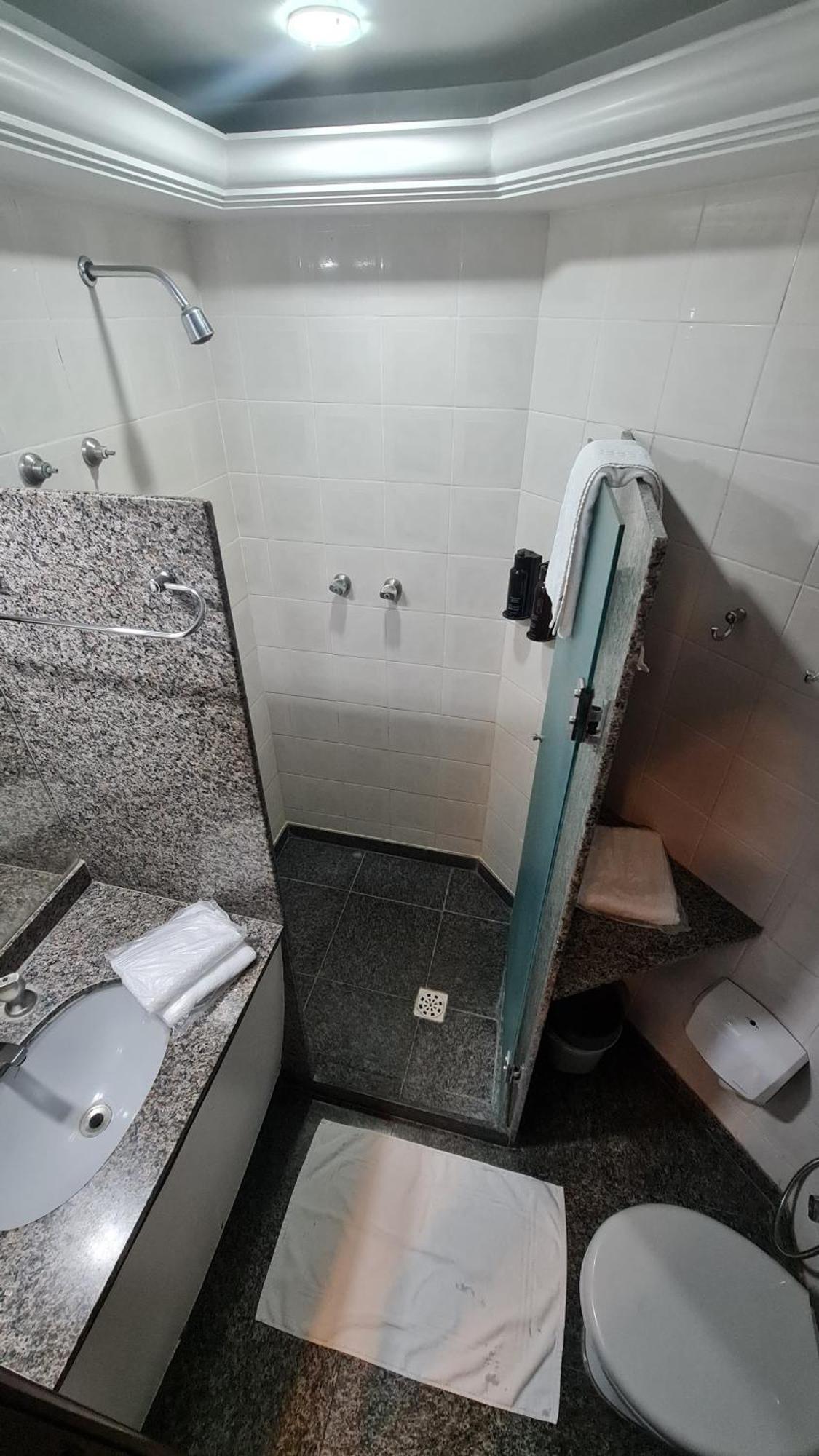 Twin Room,1614801878:JPEG