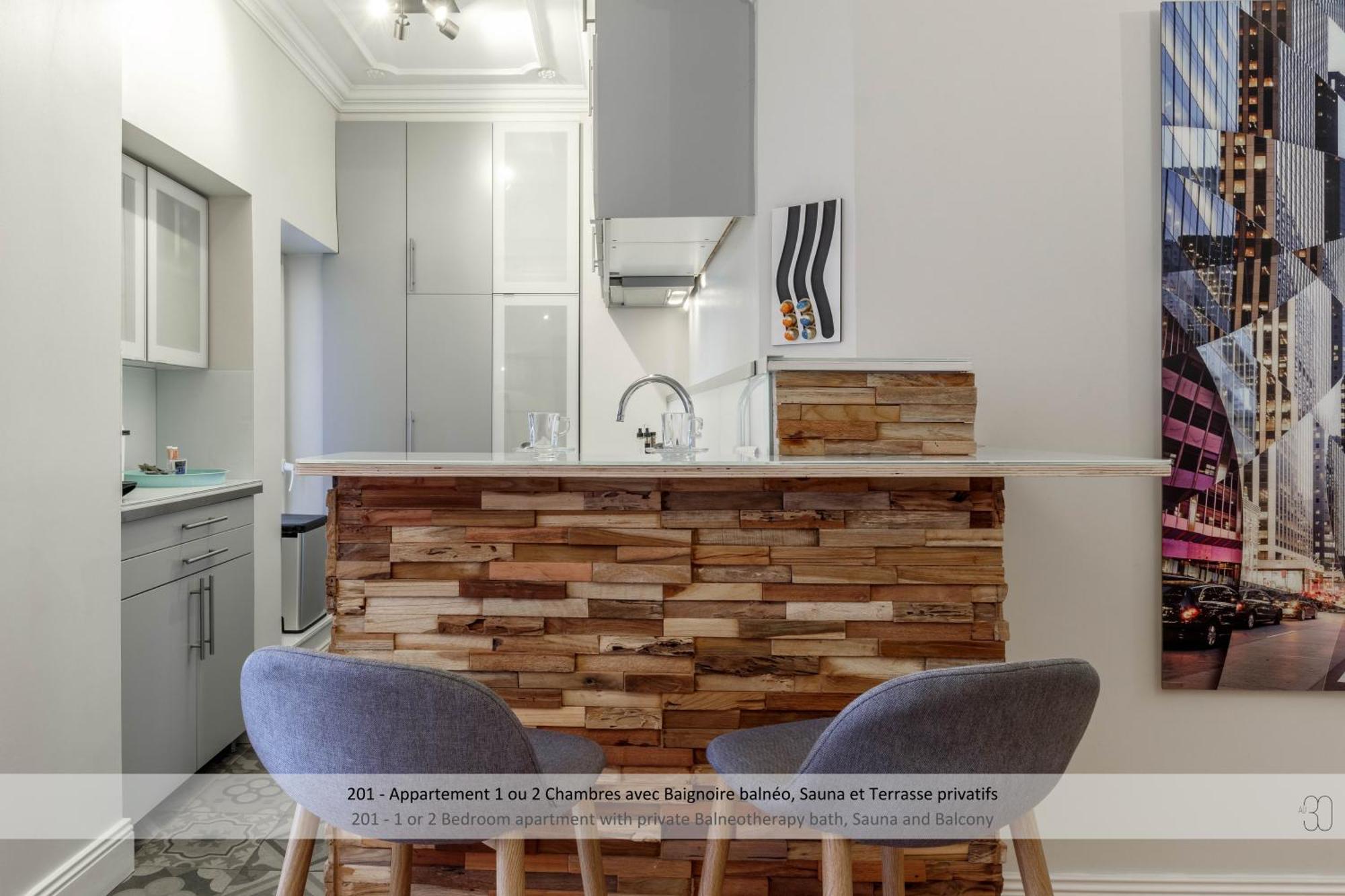 One or Two bedroom Apartment Spa Bath Sauna Terrace