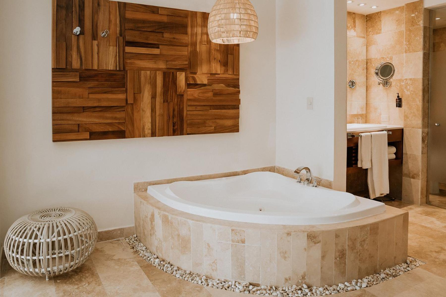 Luxurious Master Suite