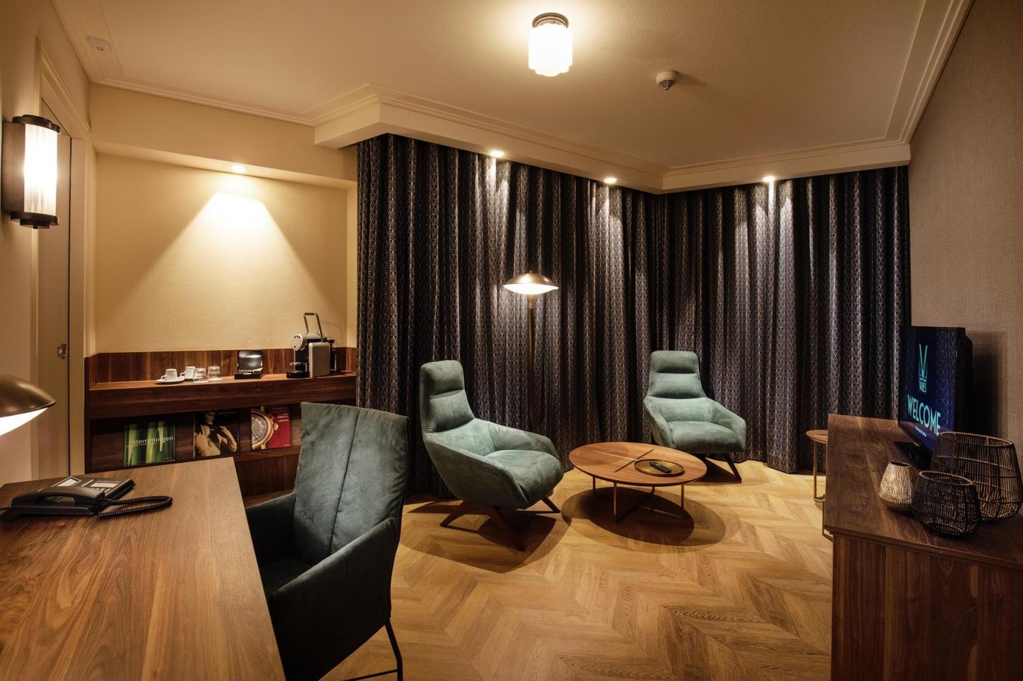 Executive Suite,1614815192:JPEG